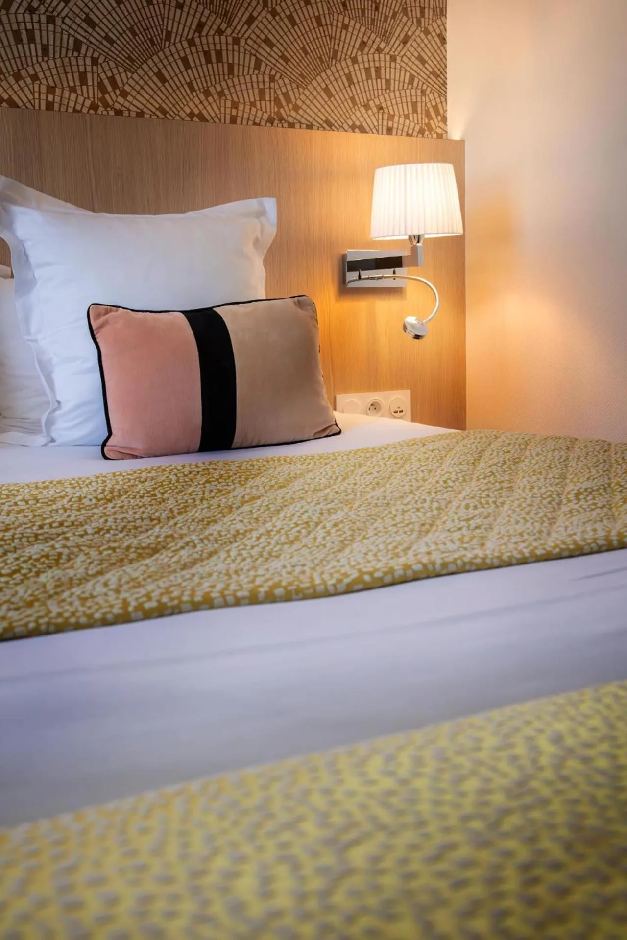 Bed in L'Aubinière Hôtel Restaurant & Spa