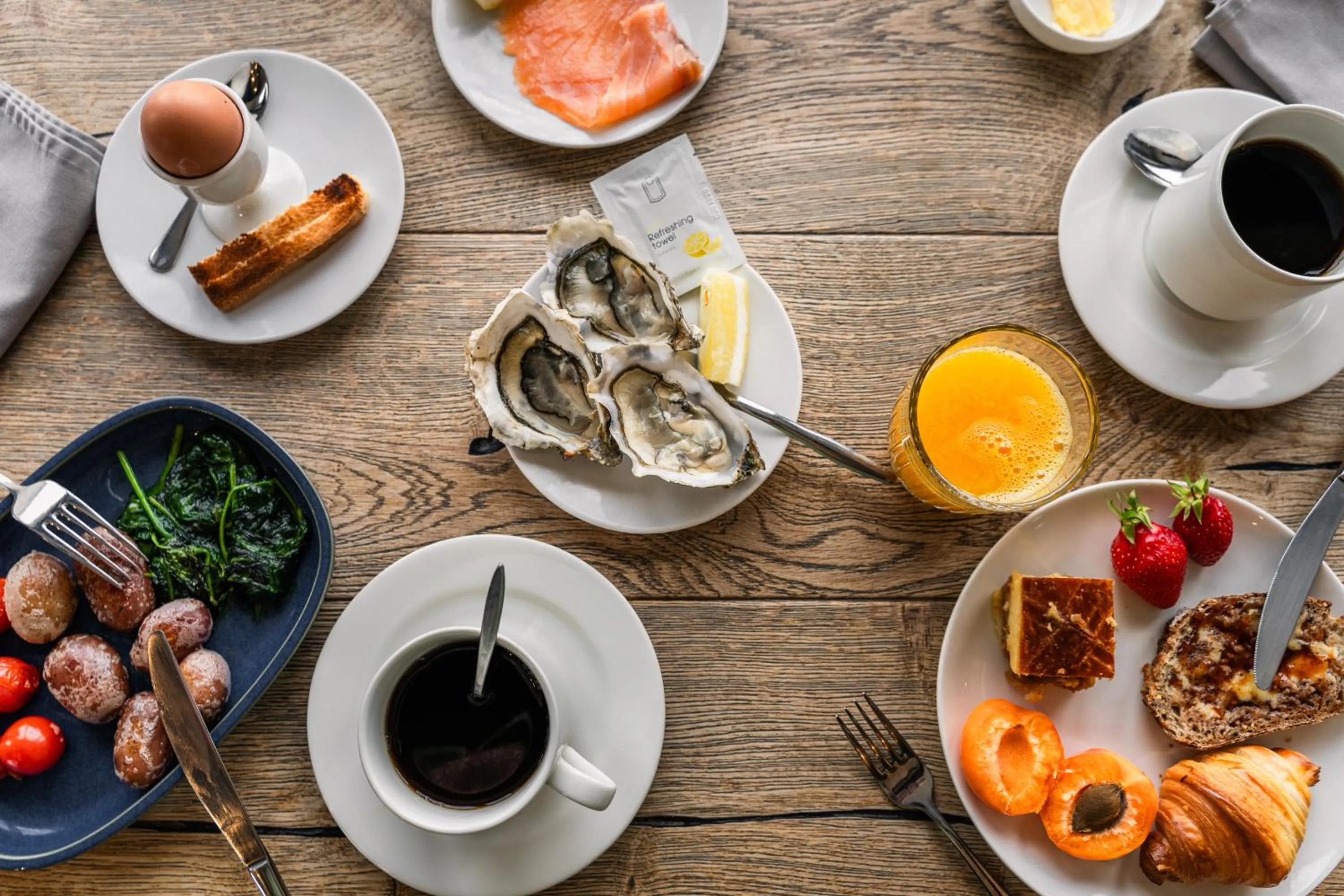 Breakfast in Hostellerie de la Pointe Saint-Mathieu - SPA & Restaurant