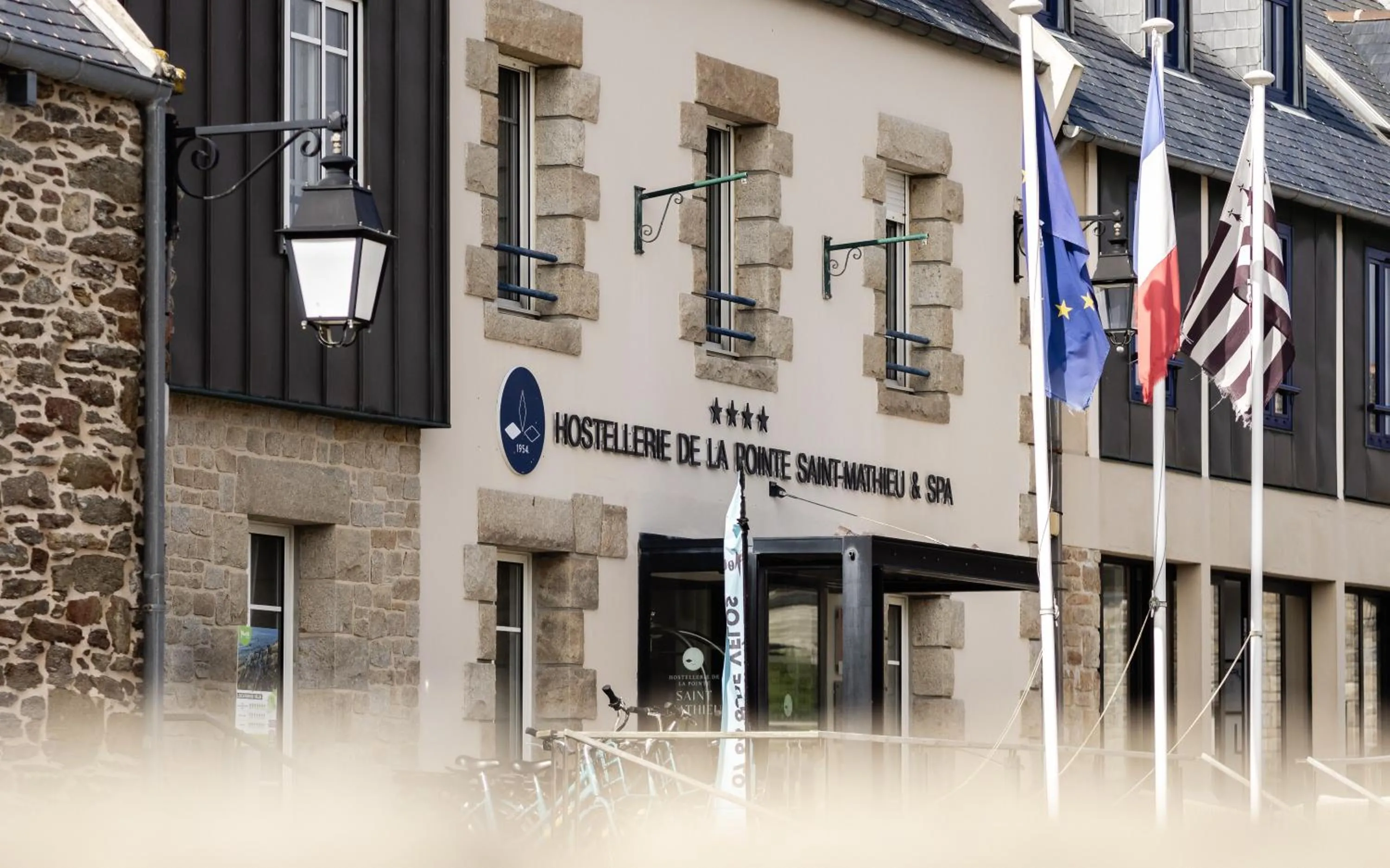 Lobby or reception in Hostellerie de la Pointe Saint-Mathieu - SPA & Restaurant