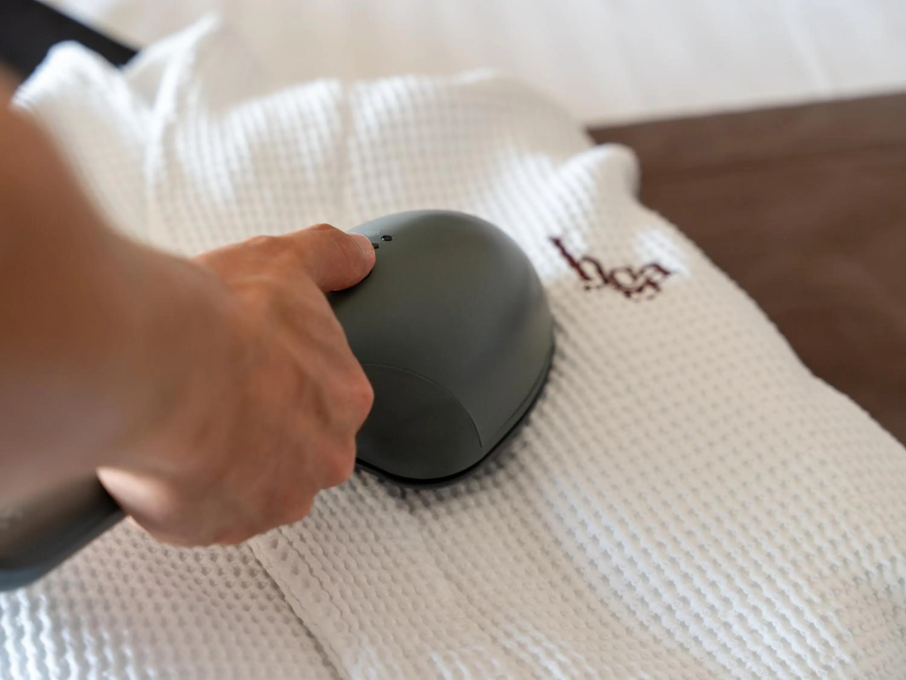 flat iron in Hôtel du Golf de l'Ailette, The Originals Relais