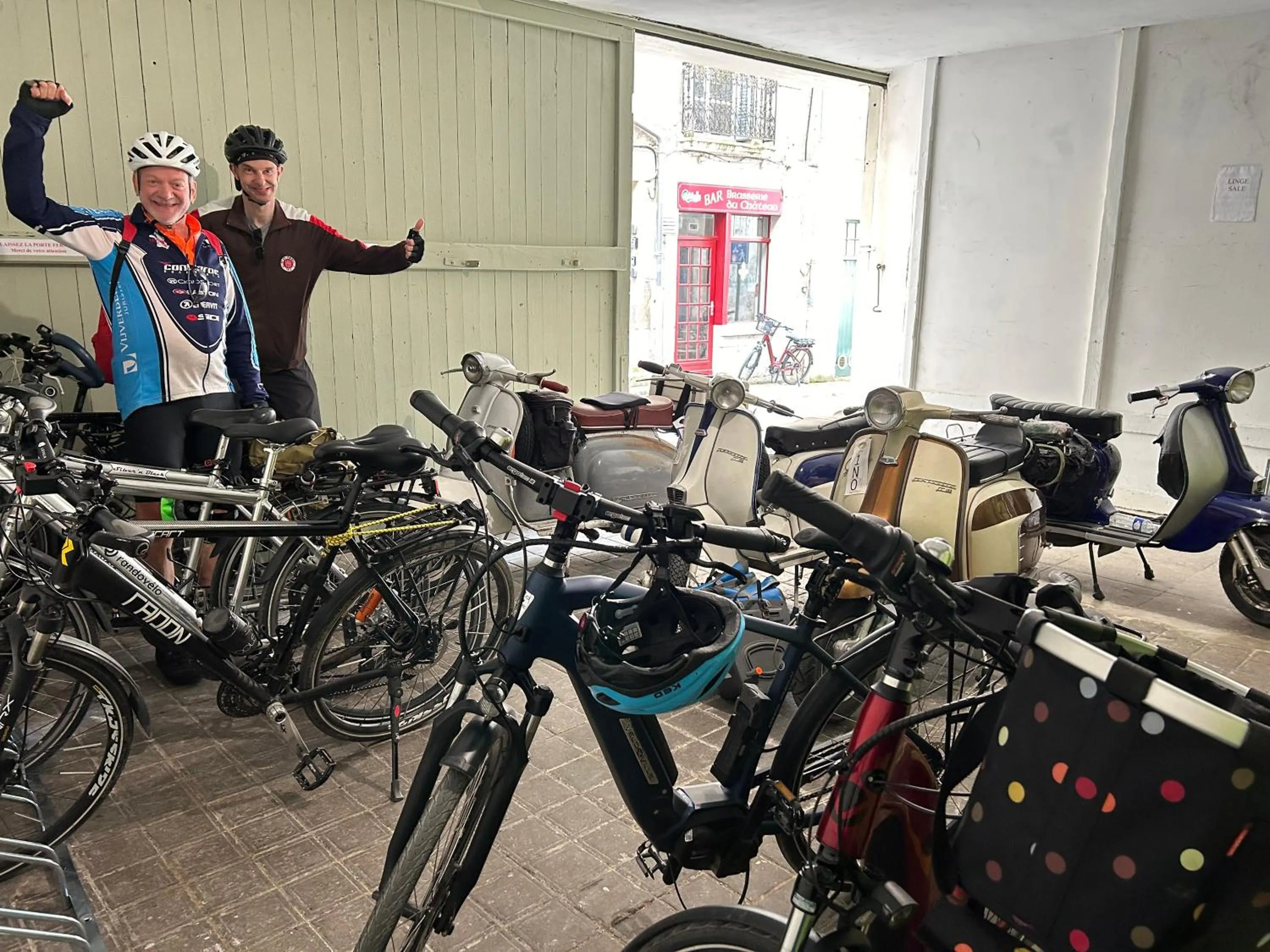 Cycling in Hôtel De France Et De Guise - 1891