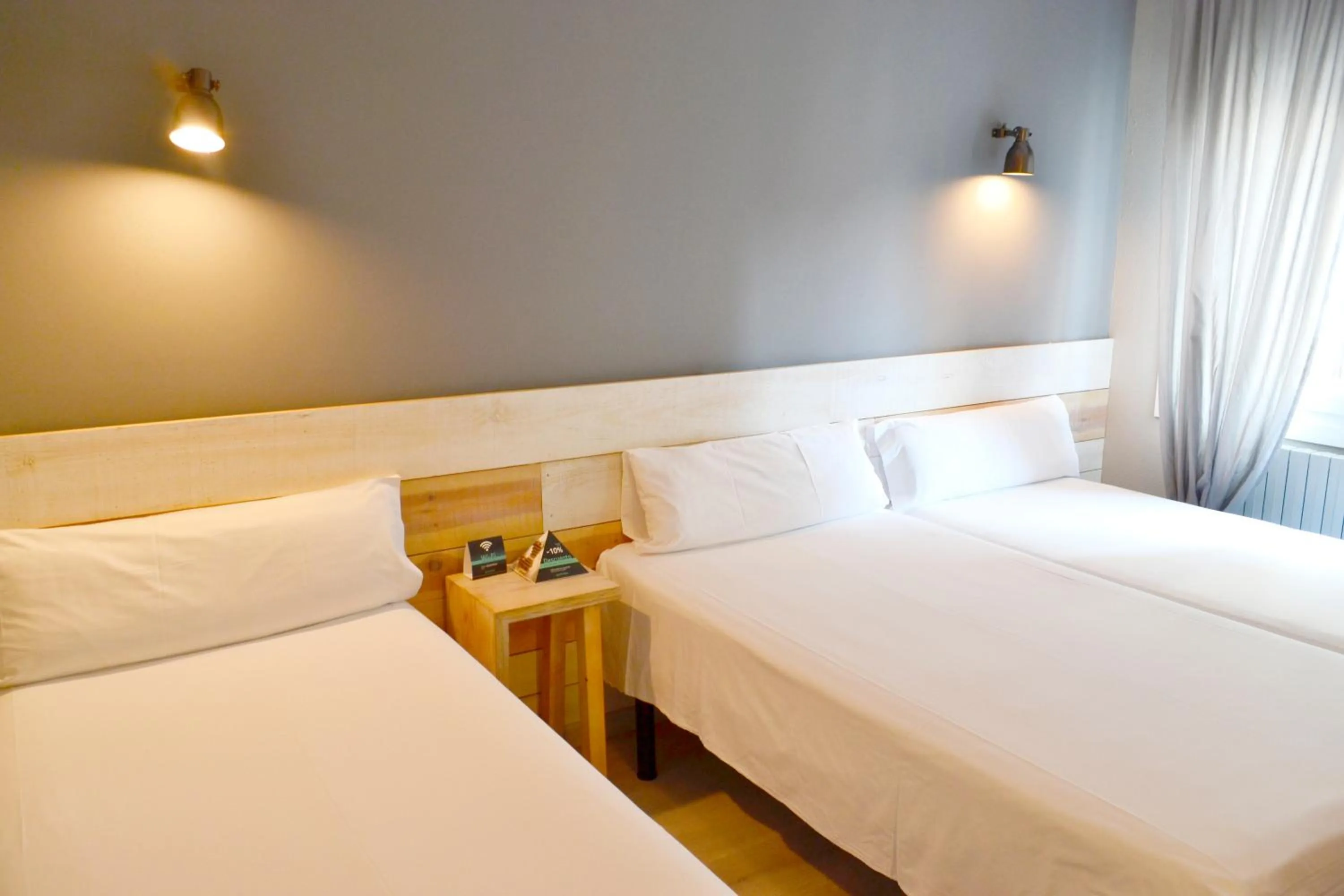 Bed in Hotel Alda Estación Vigo