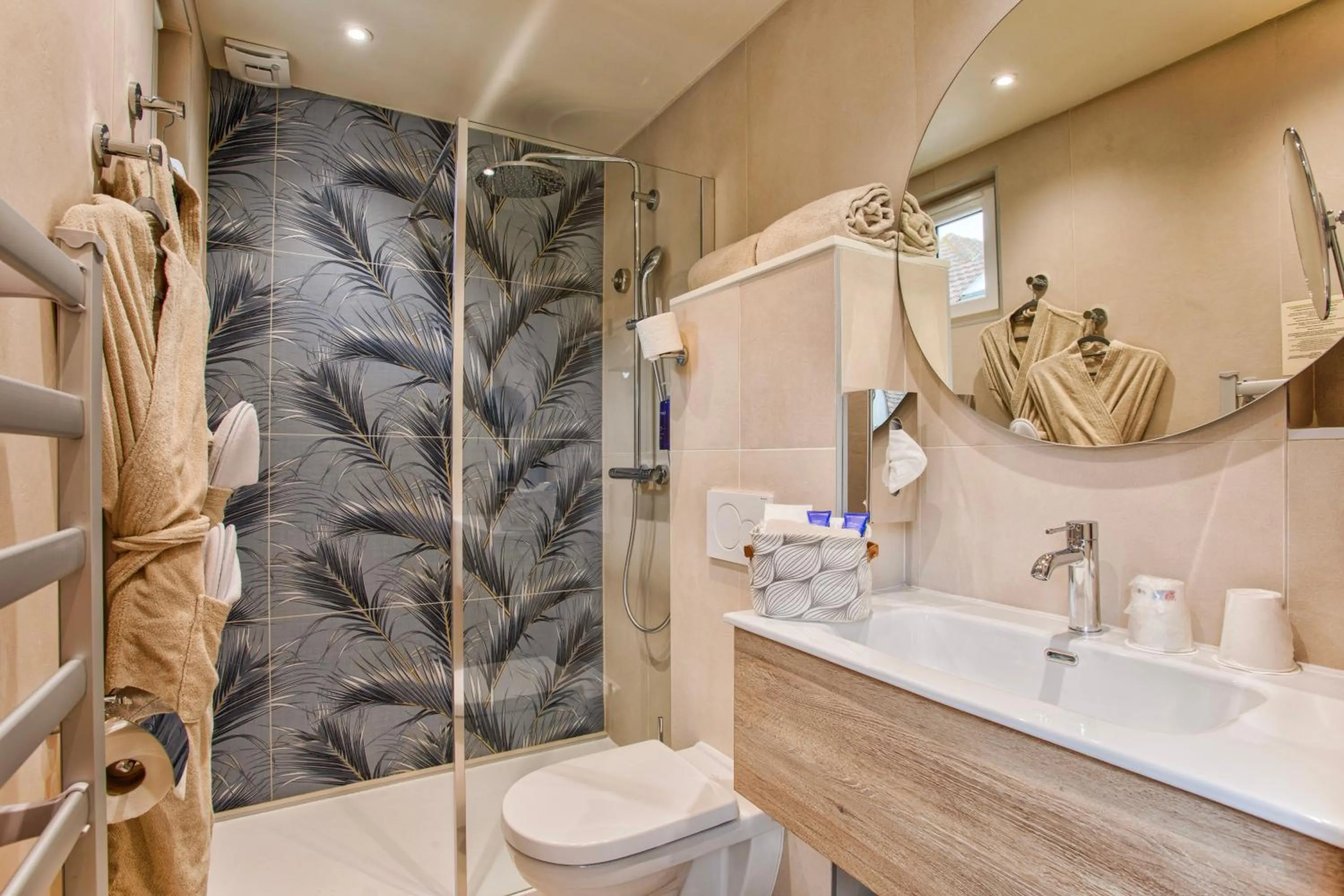 Bathroom in Le Castel Cabourg hôtel & SPA- Restaurant La Calypso