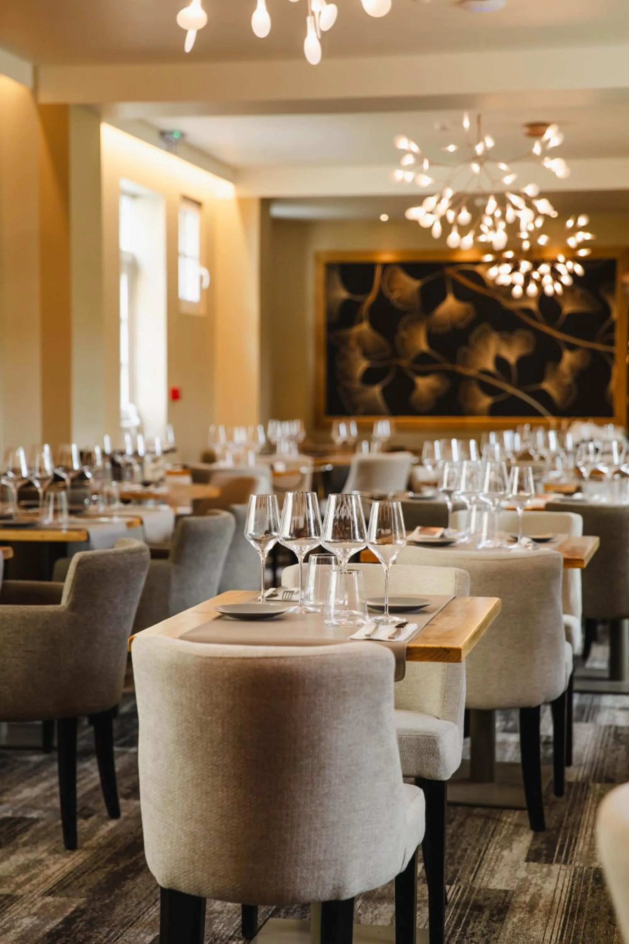 Restaurant/places to eat in Le Castel Cabourg hôtel & SPA- Restaurant La Calypso
