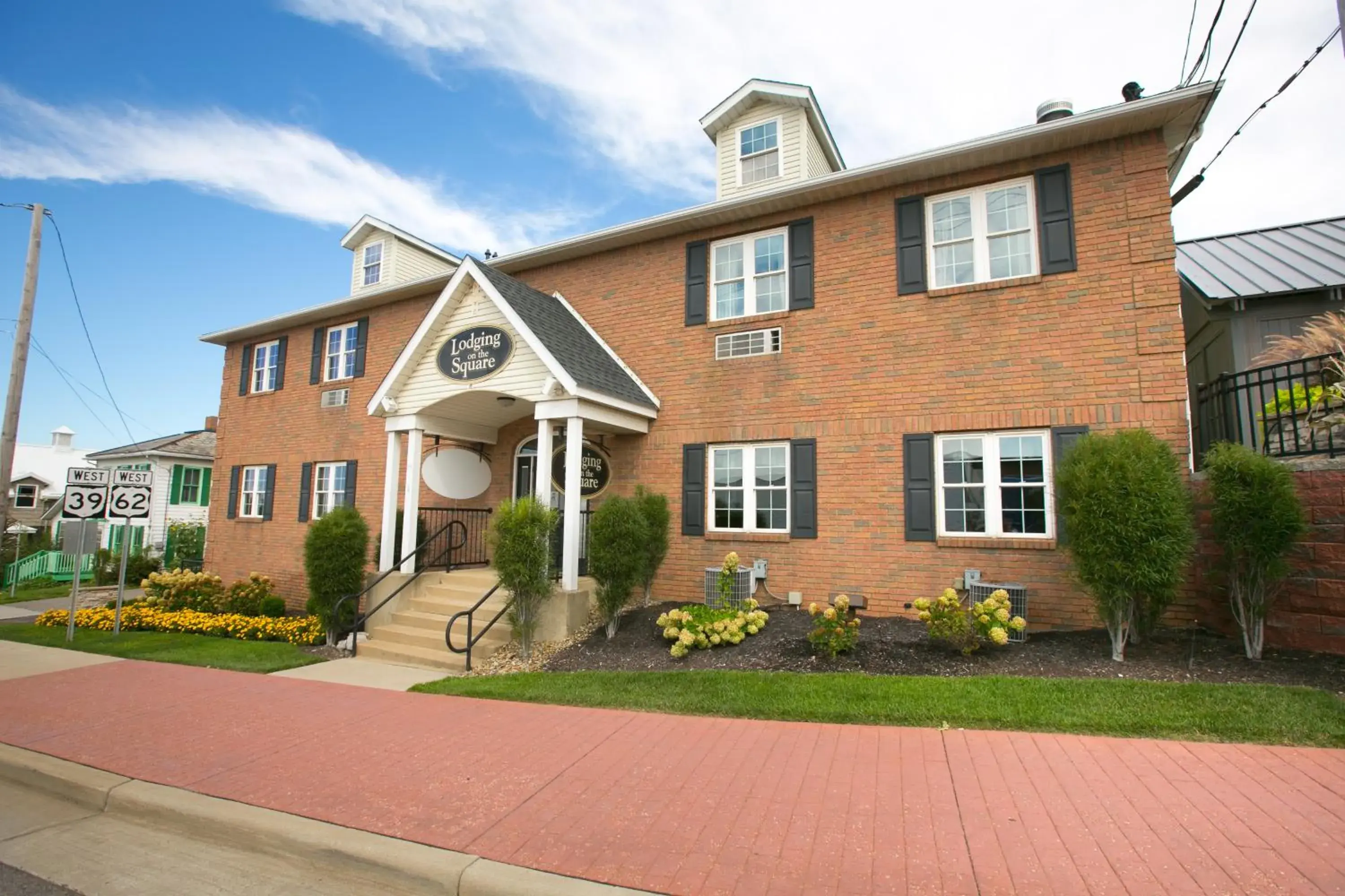 Facade/entrance in Lodging on the Square Facade/entrance in Lodging on the Square