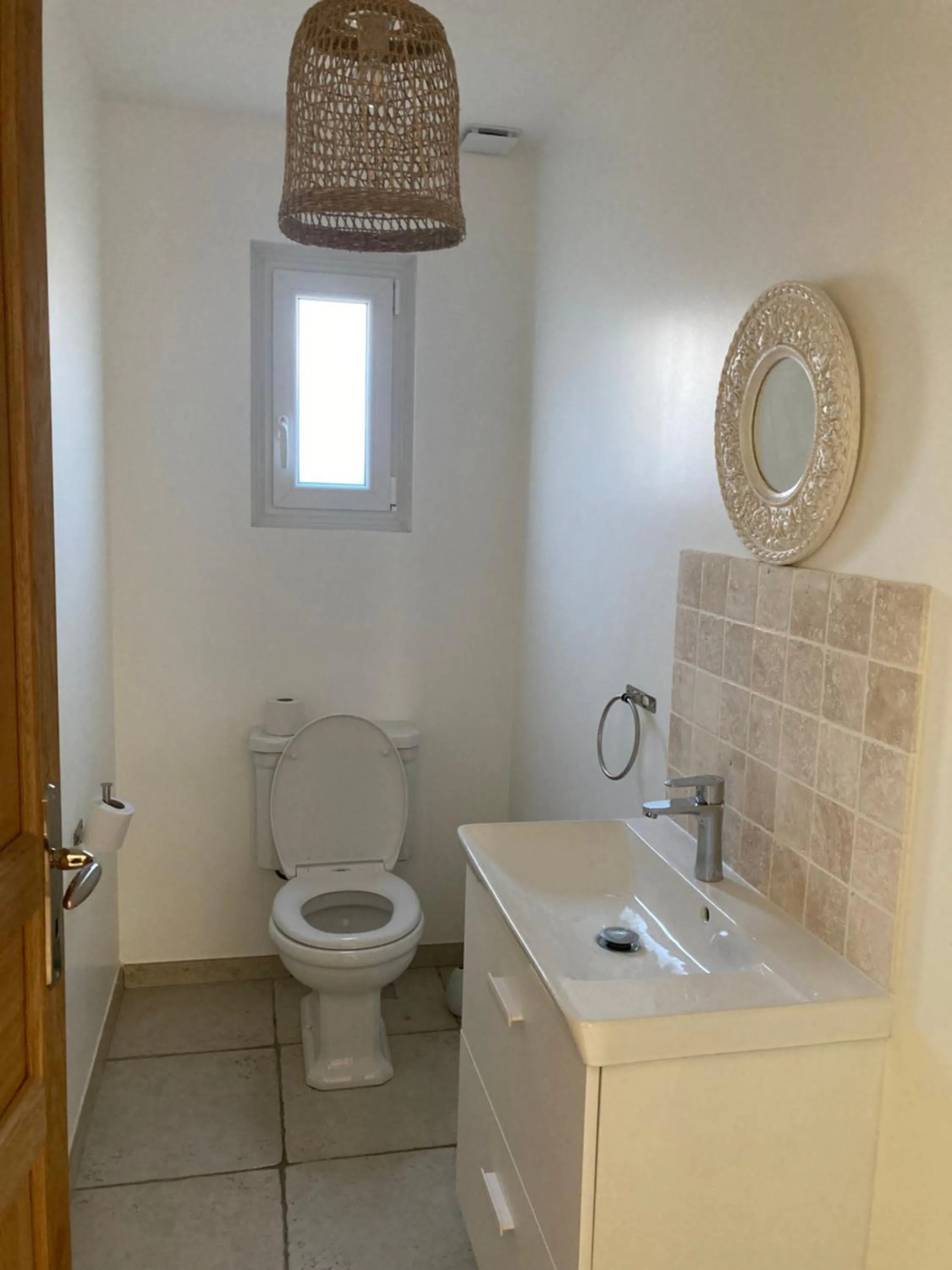 Toilet in Locations Ile de Ré