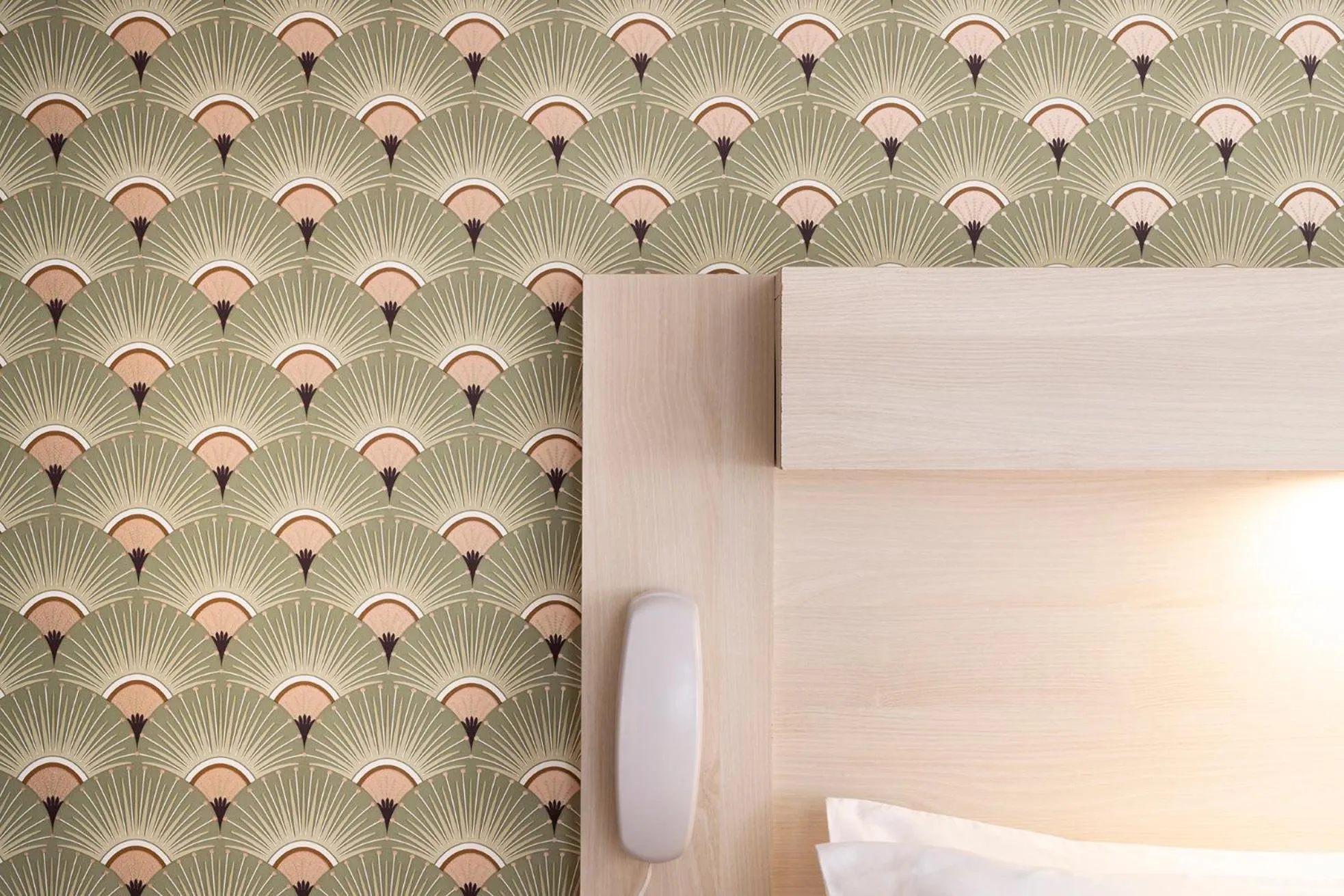 Bed in Hôtel de Lion sur Mer