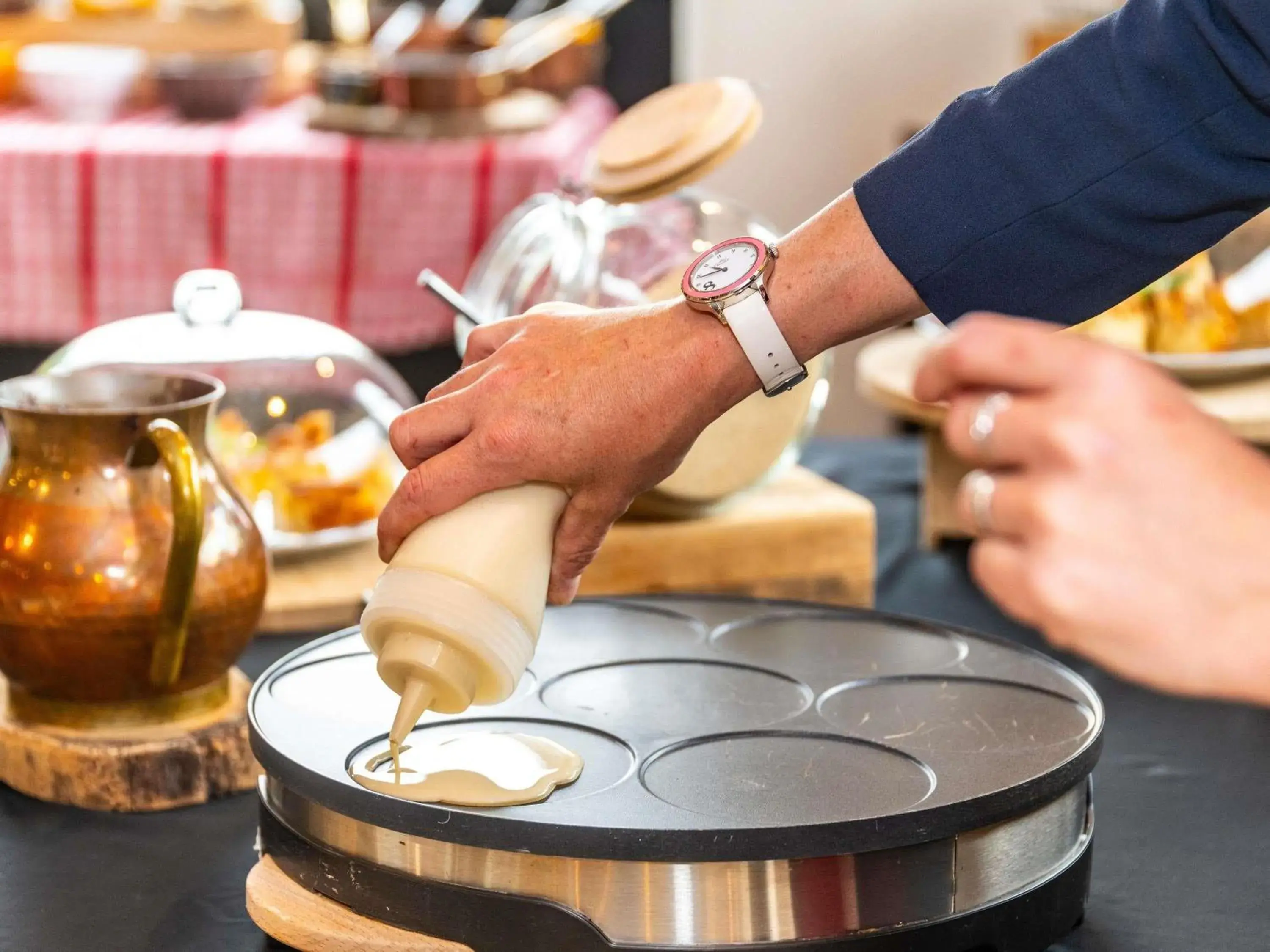 Breakfast in greet Hotel Beaune Breakfast in greet Hotel Beaune