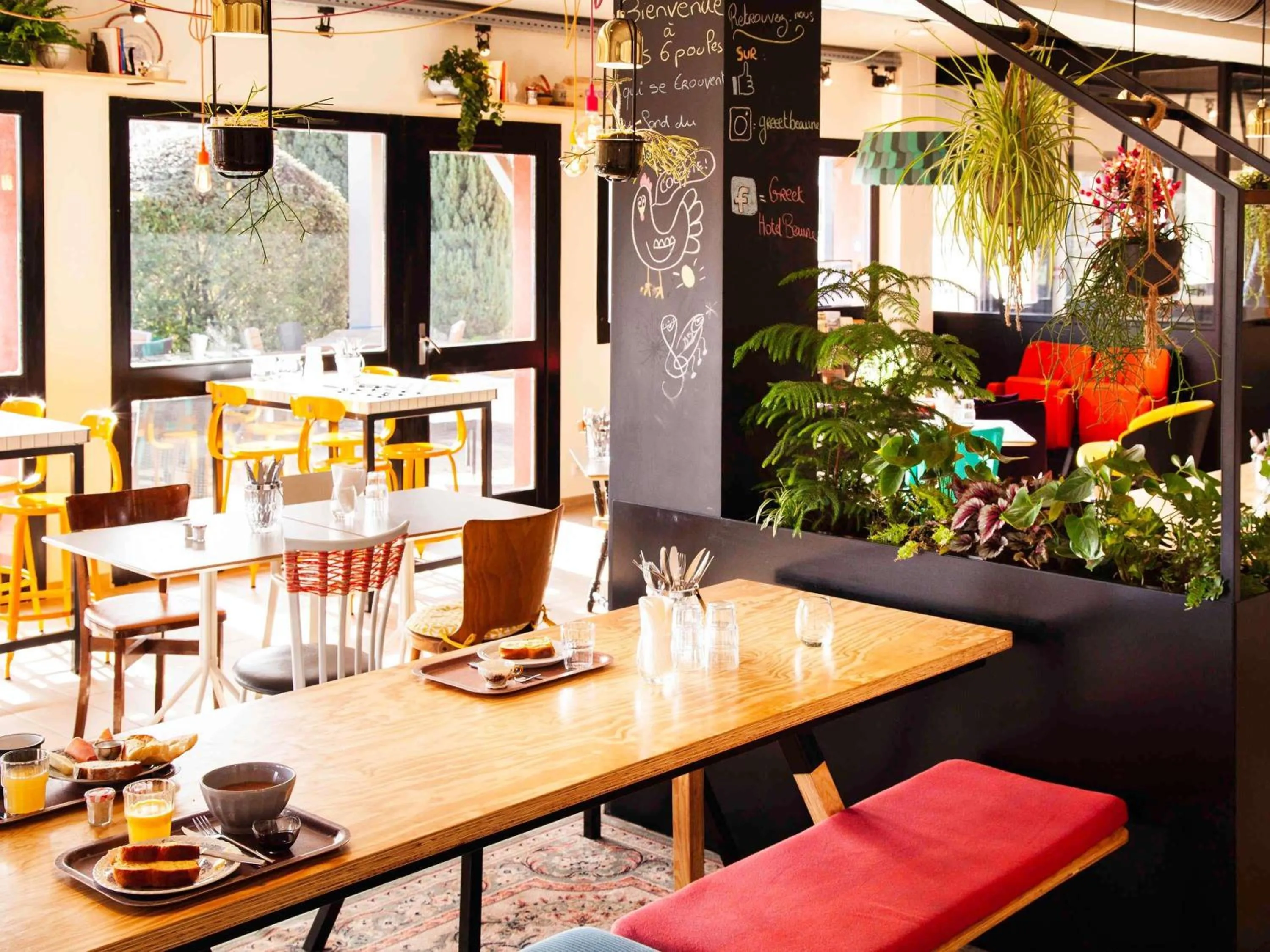 Breakfast in greet Hotel Beaune