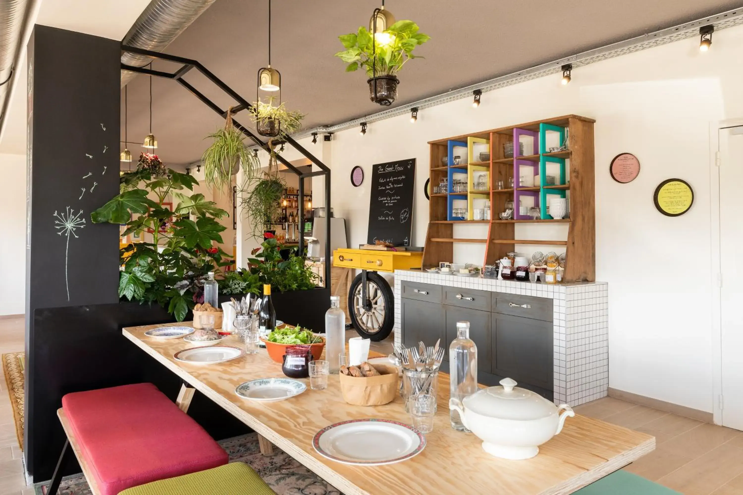 Restaurant/places to eat in greet Hotel Beaune Restaurant/places to eat in greet Hotel Beaune