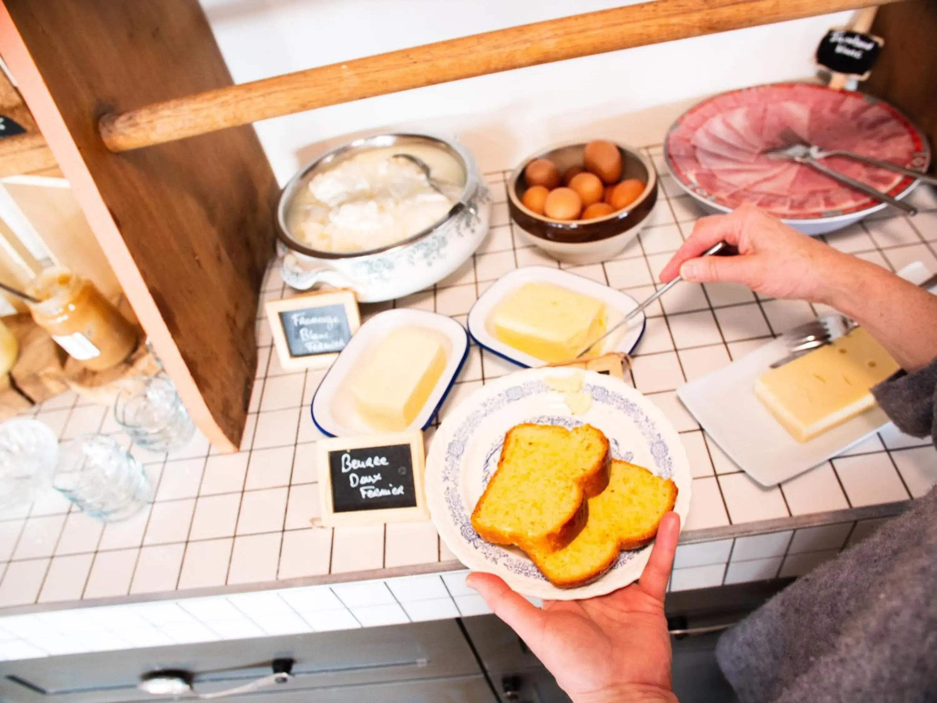 Continental breakfast in greet Hotel Beaune Continental breakfast in greet Hotel Beaune