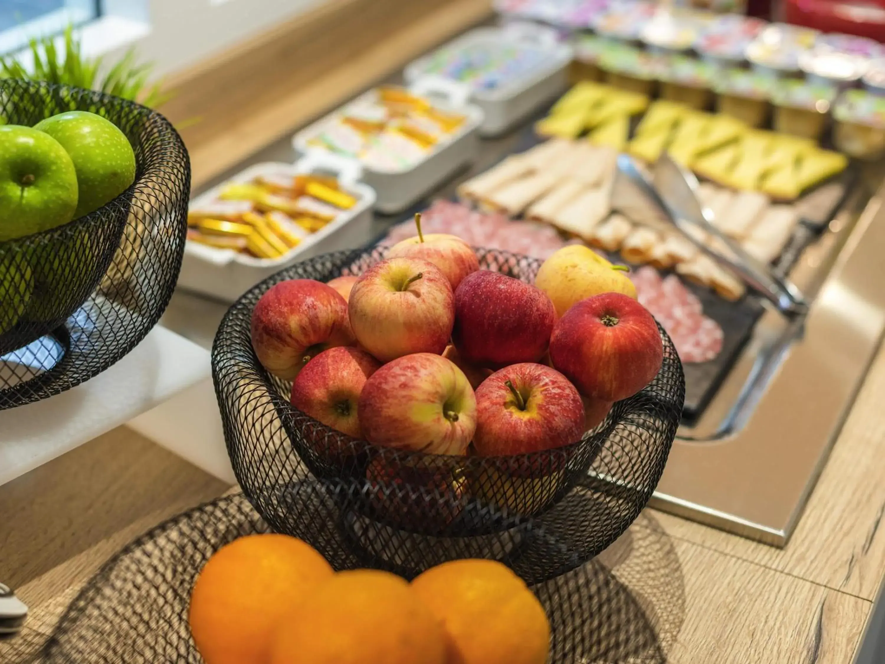 Breakfast in ibis Beaune Centre Breakfast in ibis Beaune Centre