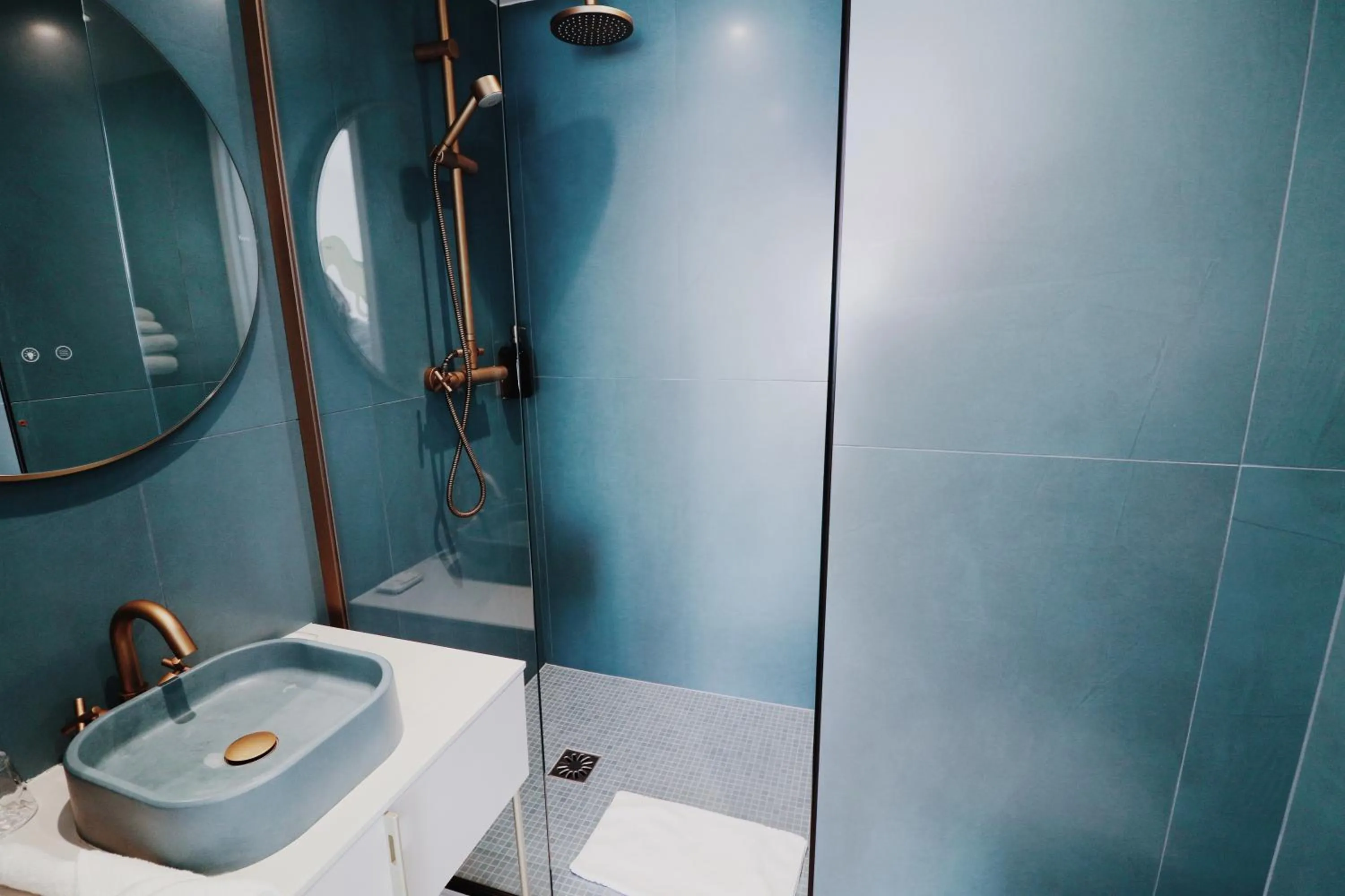 Bathroom in Le Rose Thé