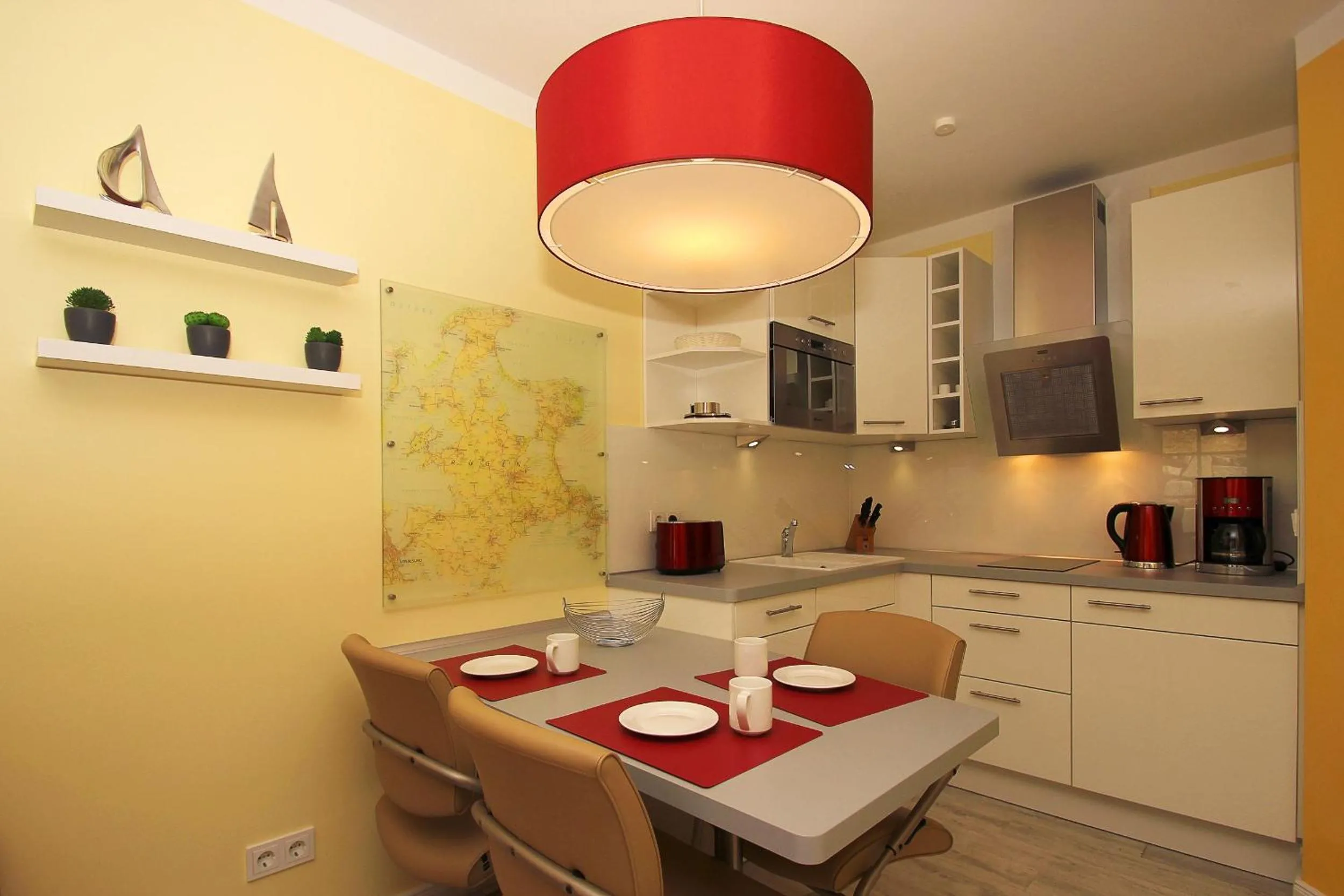 Kitchen or kitchenette in Strandresidenz Baabe Ferienwohnung 1-30 mit Sauna- und Schwimmbadnutzung im Haus