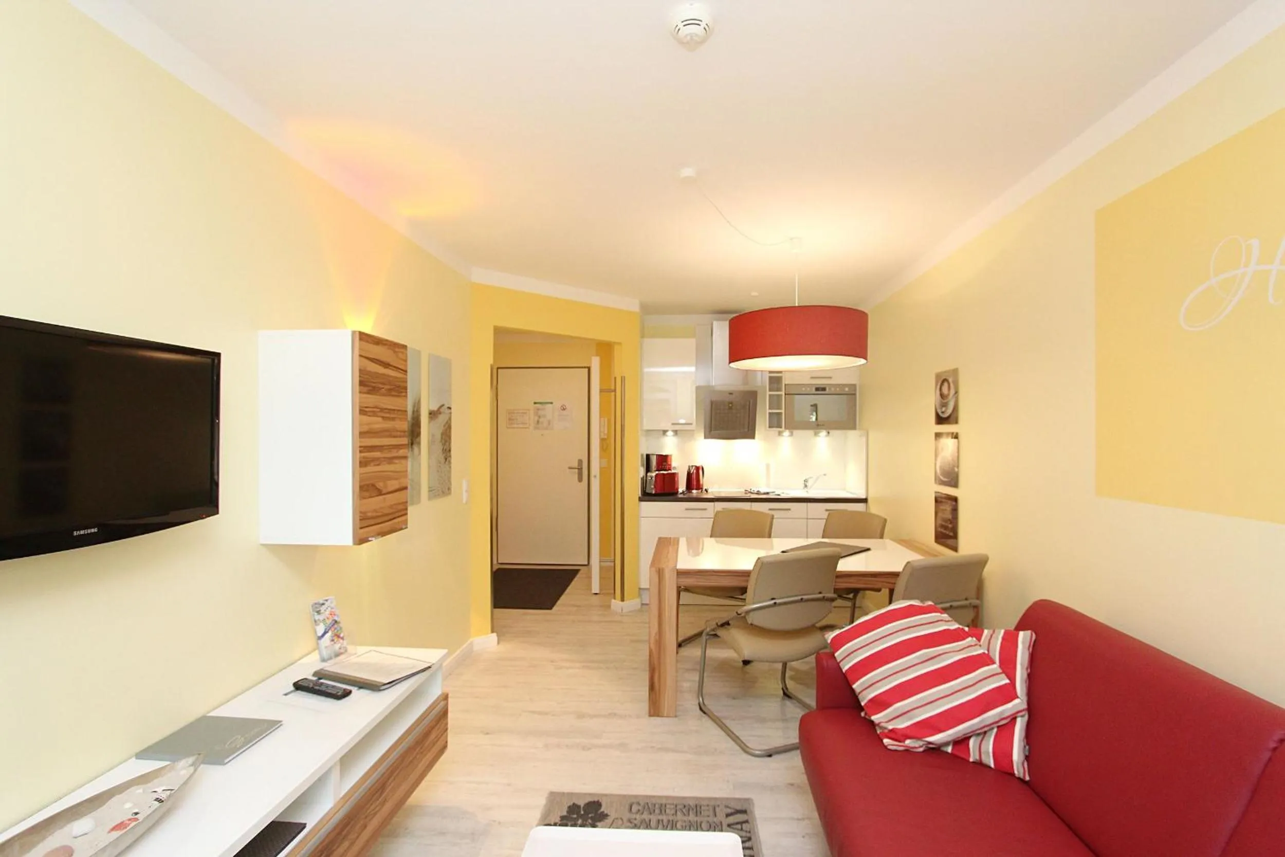 Living room in Strandresidenz Baabe Ferienwohnung 1-29 mit Sauna- und Schwimmbadnutzung im Haus