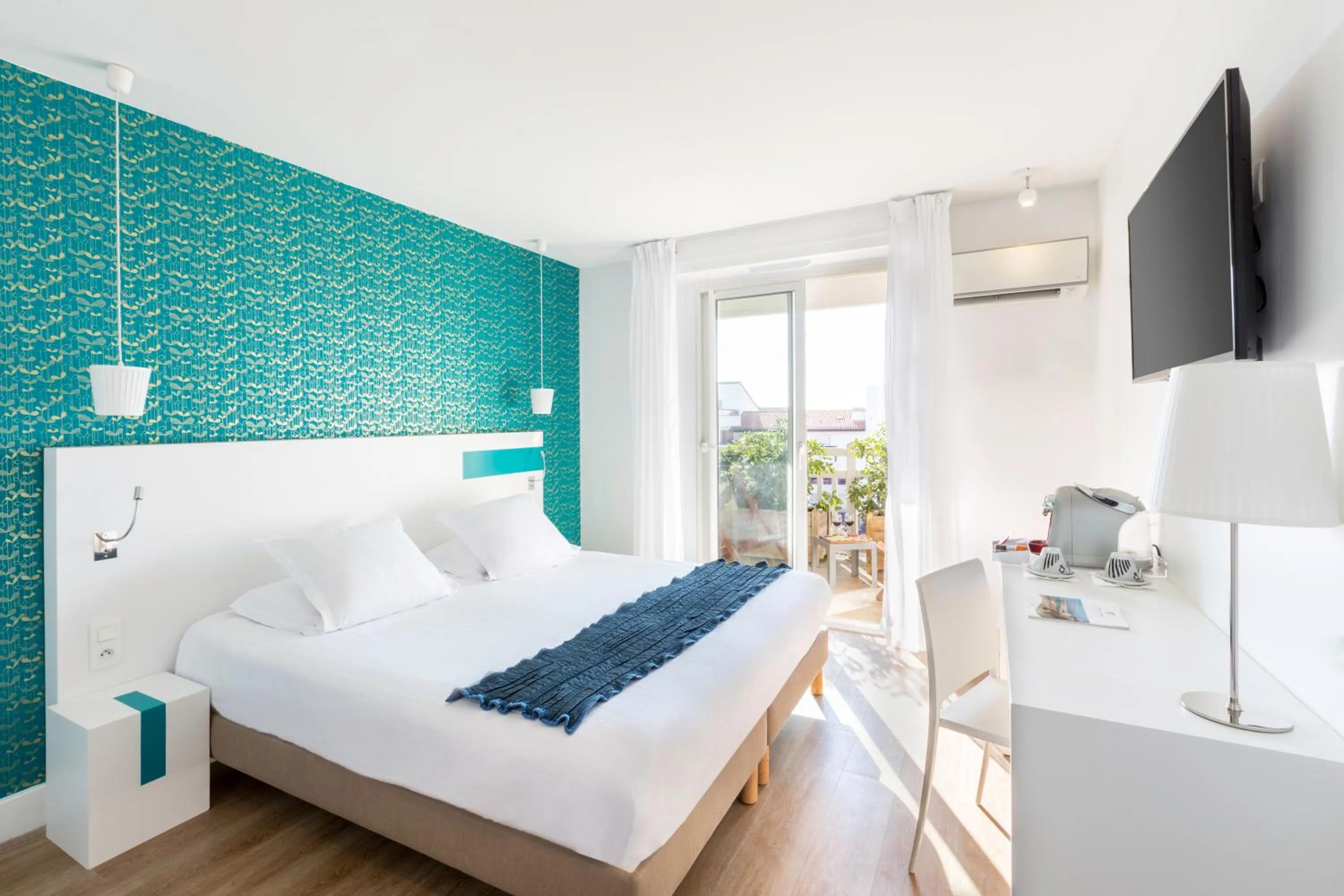 Bedroom, Bed in Hôtel Kemaris