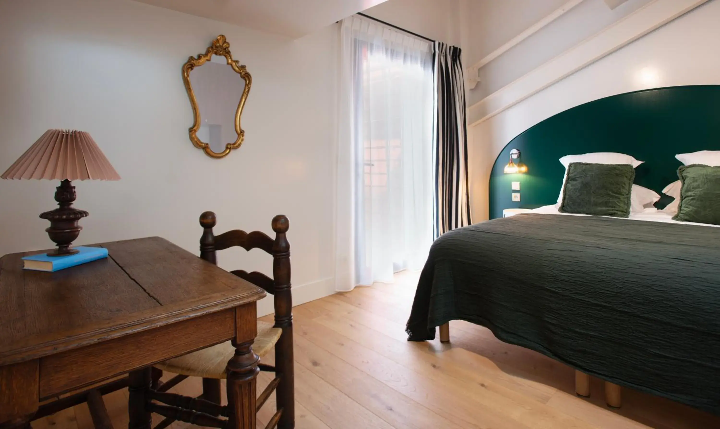 Bedroom, Bed in Hôtel Kemaris Bedroom, Bed in Hôtel Kemaris