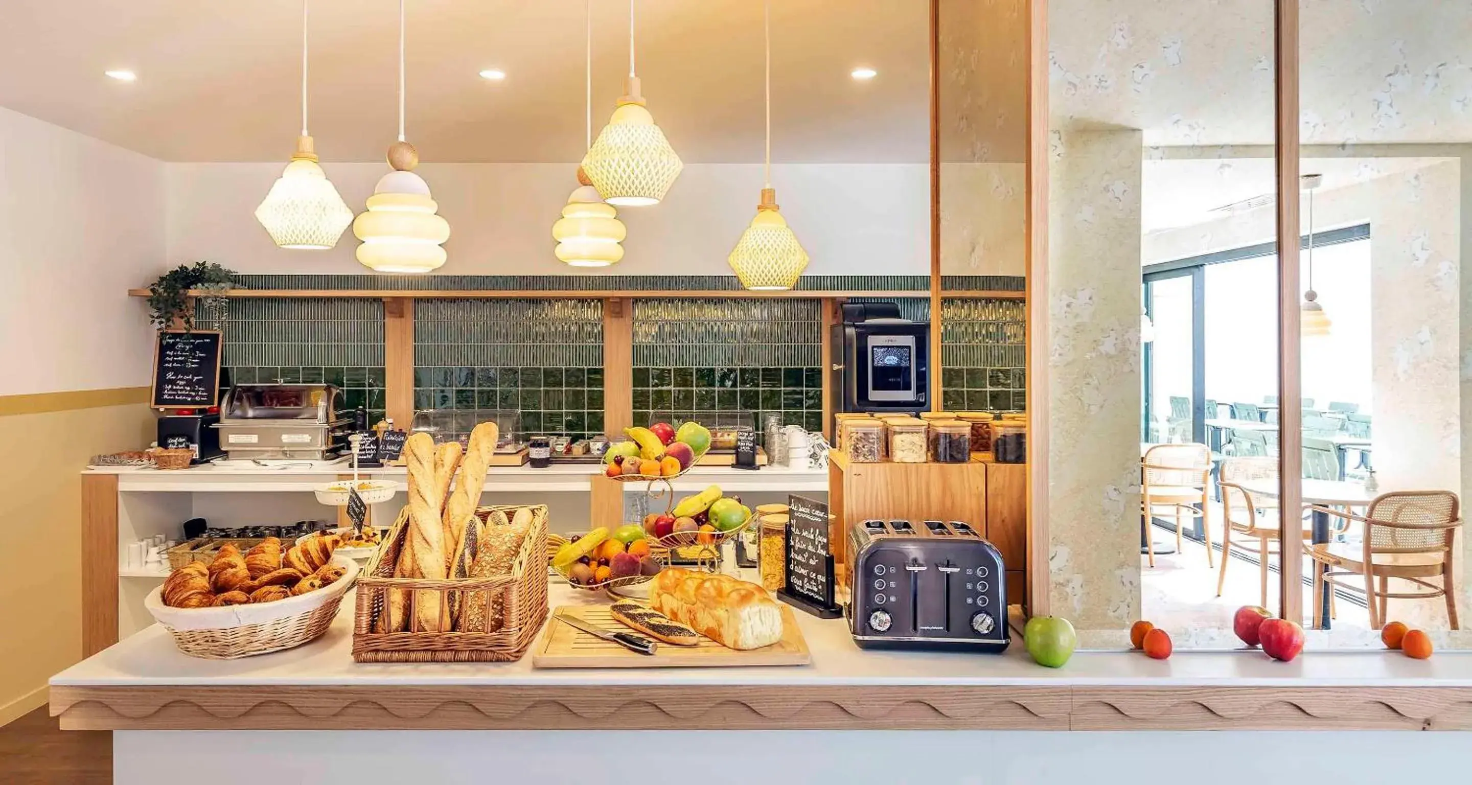 Restaurant/places to eat in Hôtel Kemaris Restaurant/places to eat in Hôtel Kemaris