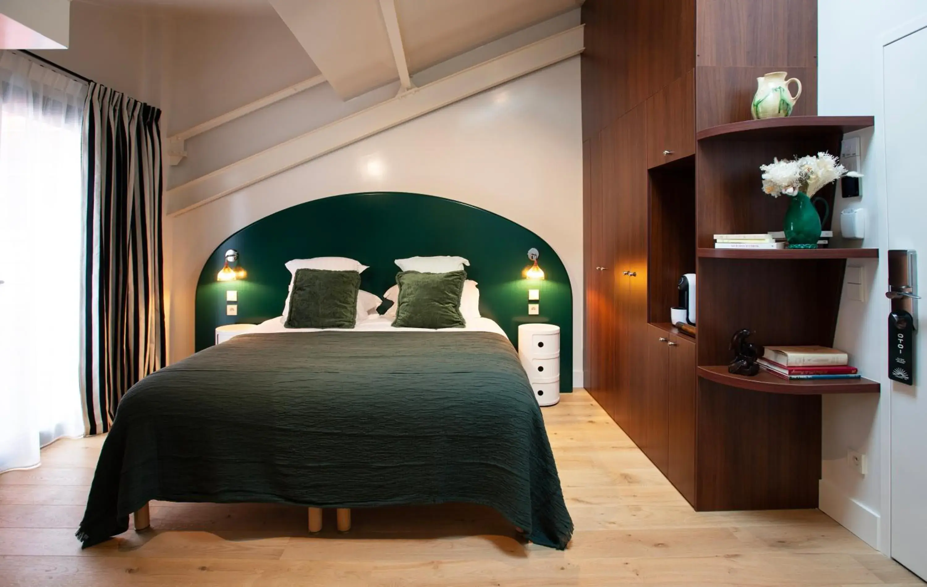 Bedroom, Bed in Hôtel Kemaris Bedroom, Bed in Hôtel Kemaris