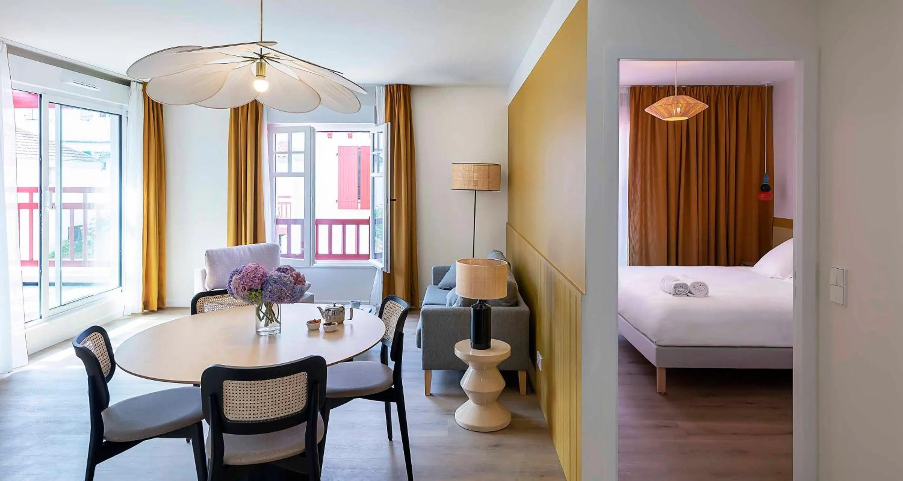 Photo of the whole room, Bed in Hôtel Kemaris