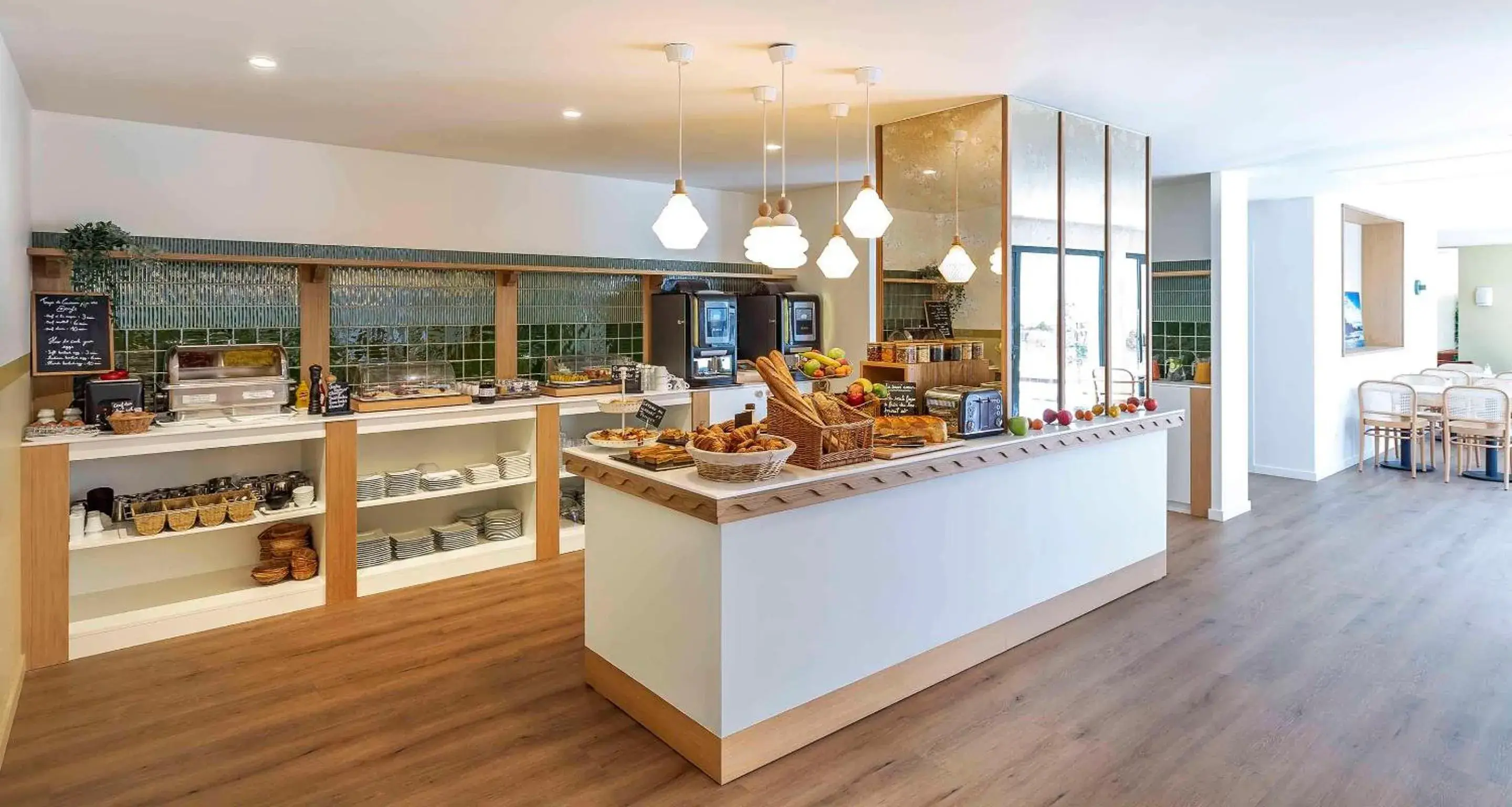 Restaurant/places to eat in Hôtel Kemaris Restaurant/places to eat in Hôtel Kemaris