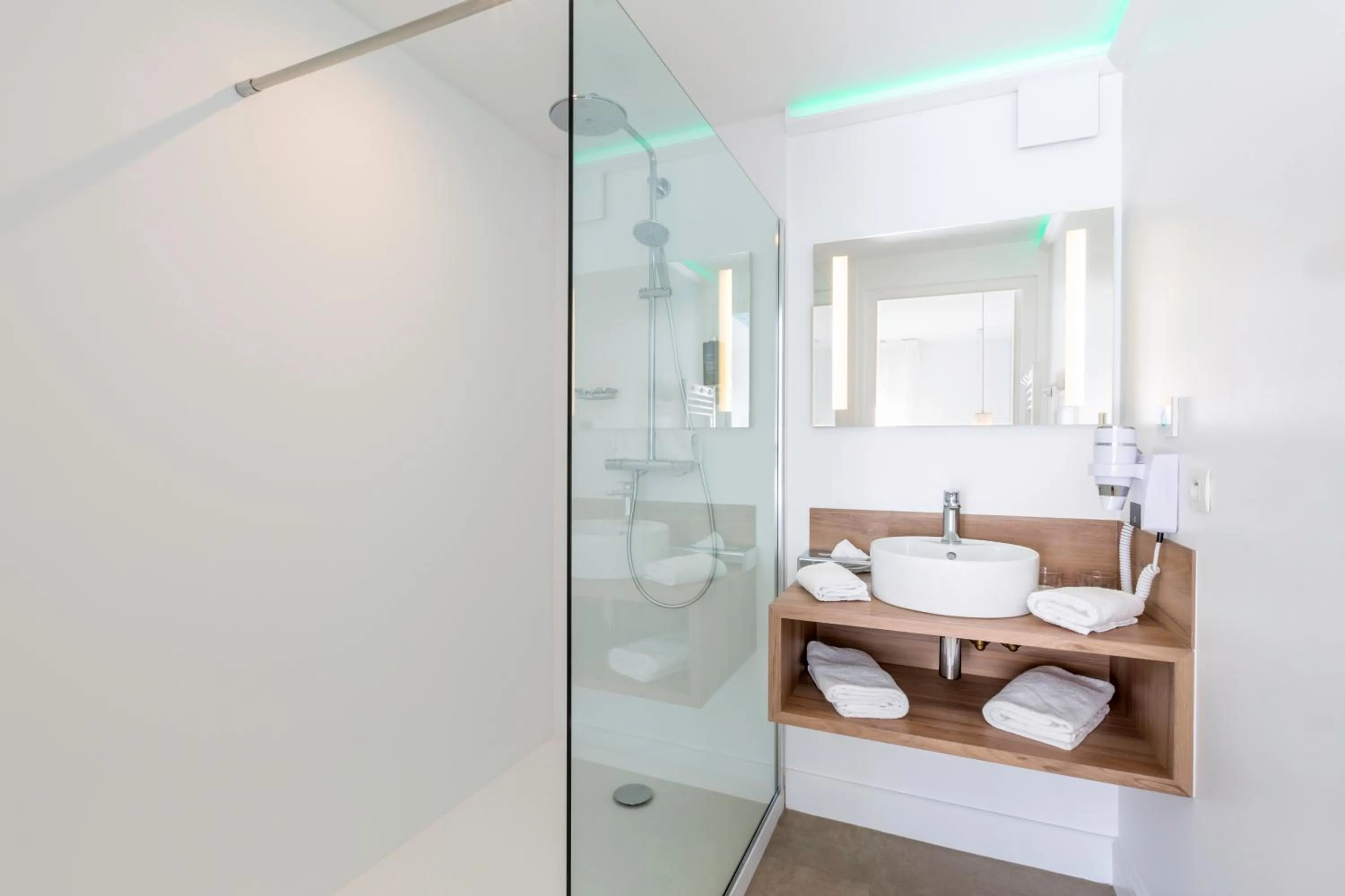 Bathroom in Hôtel Kemaris