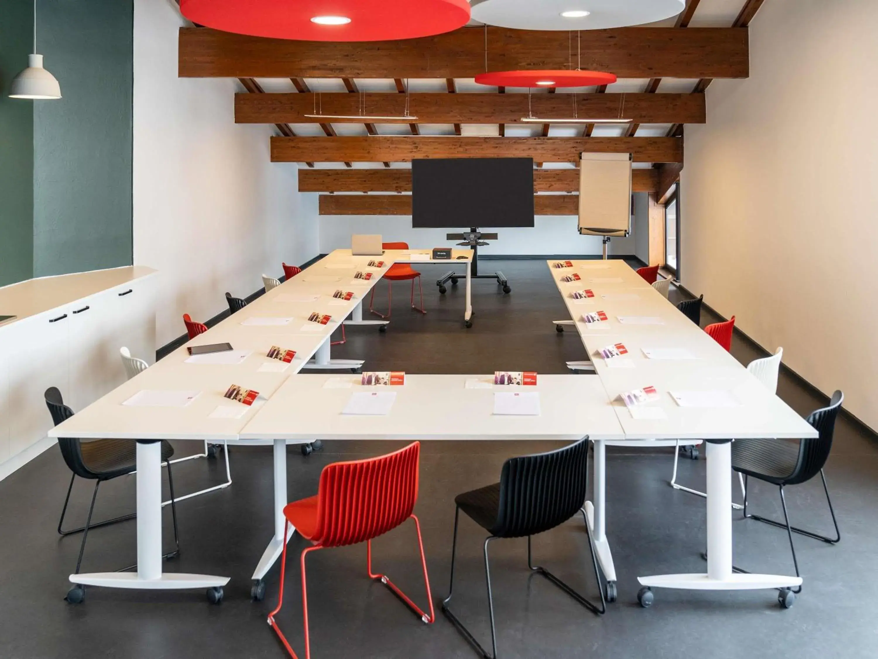 Property building in Ibis Pontarlier Property building in Ibis Pontarlier