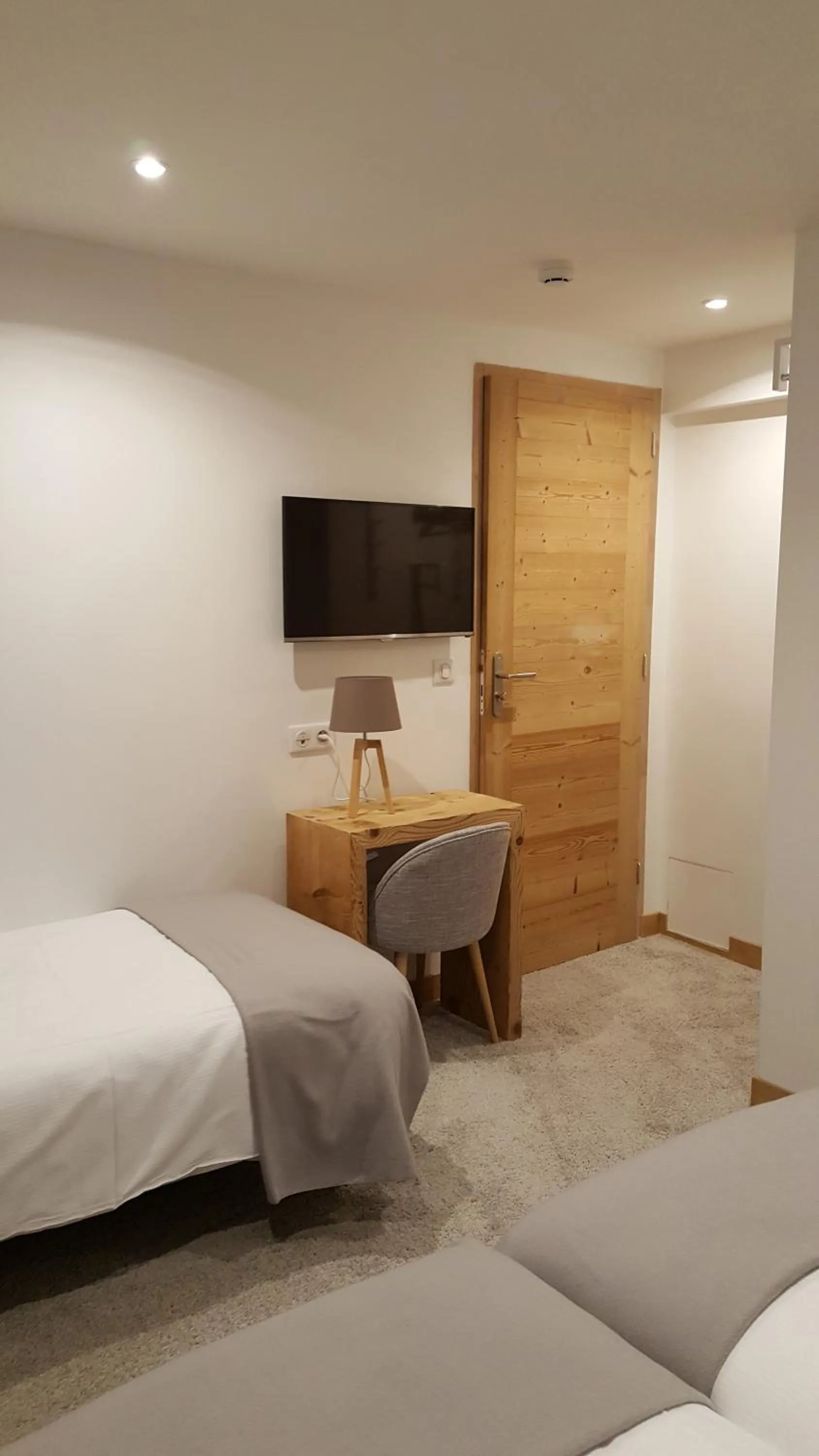 Bedroom, Bed in Hotel Du Clocher