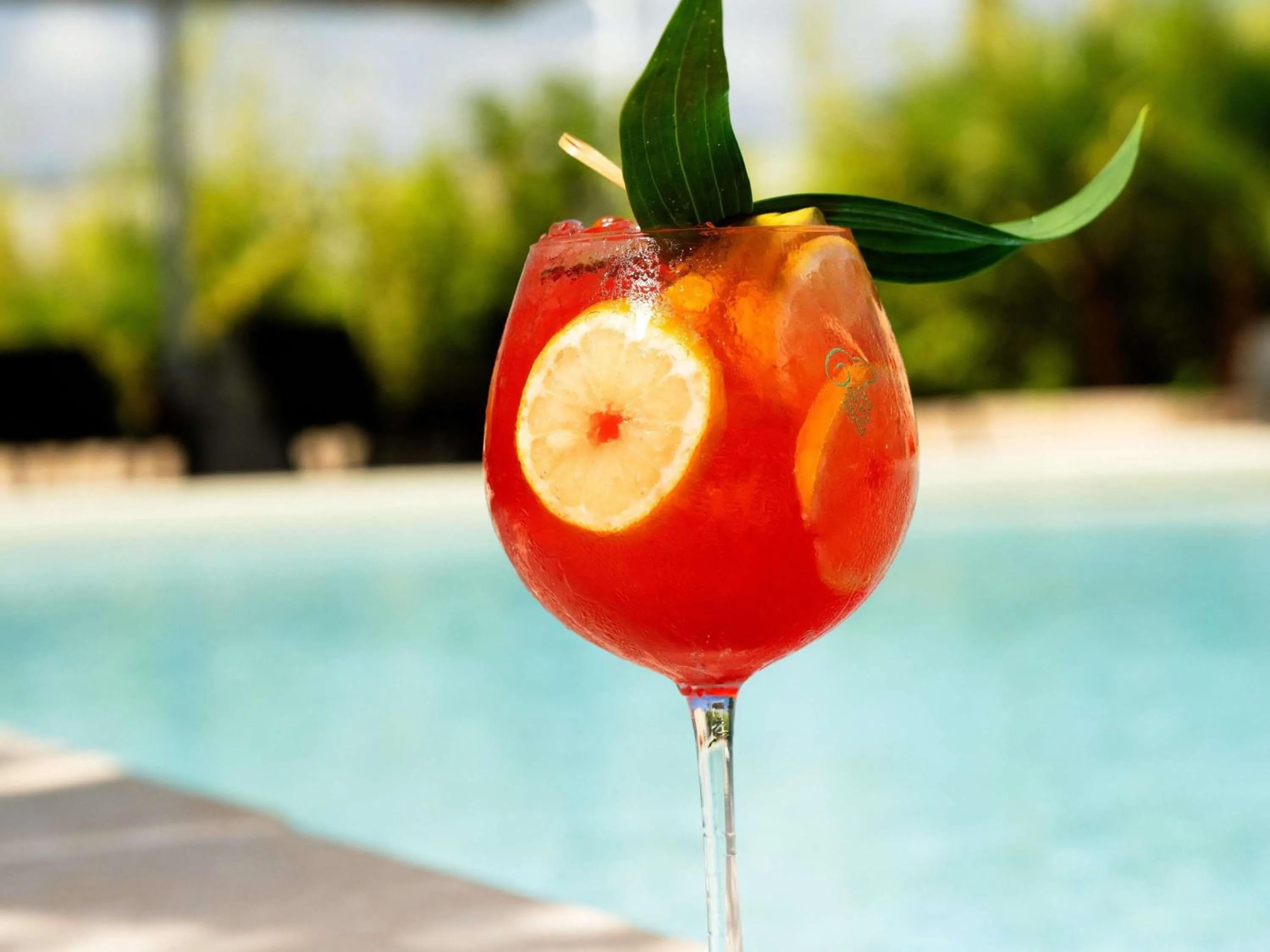 Property building in Hôtel Mercure Toulon La Seyne-Sur-Mer