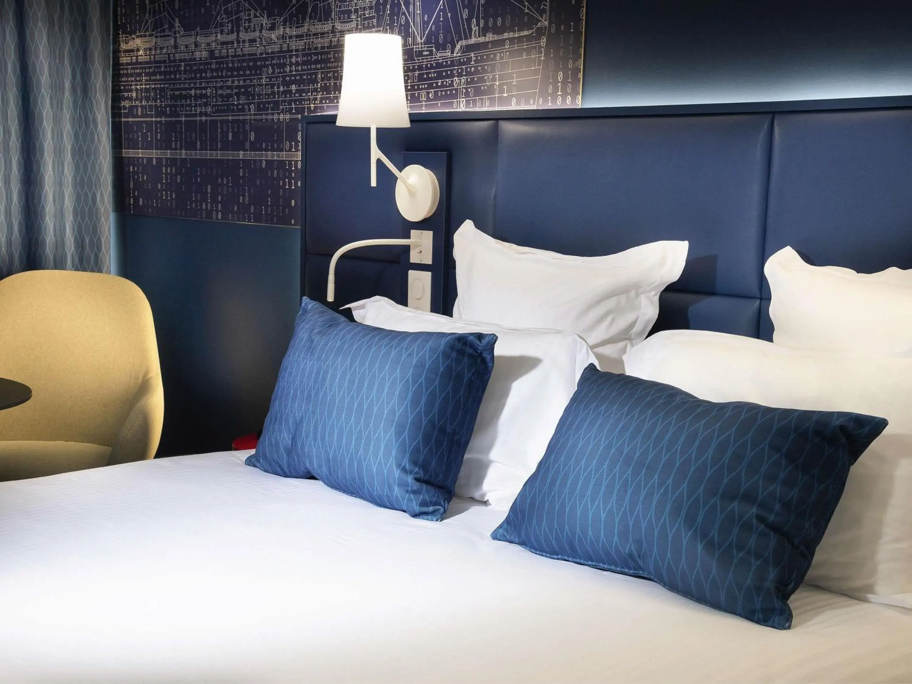 Privilege Double Room with Terrace and Sea View in Hôtel Mercure Toulon La Seyne-Sur-Mer Privilege Double Room with Terrace and Sea View in Hôtel Mercure Toulon La Seyne-Sur-Mer