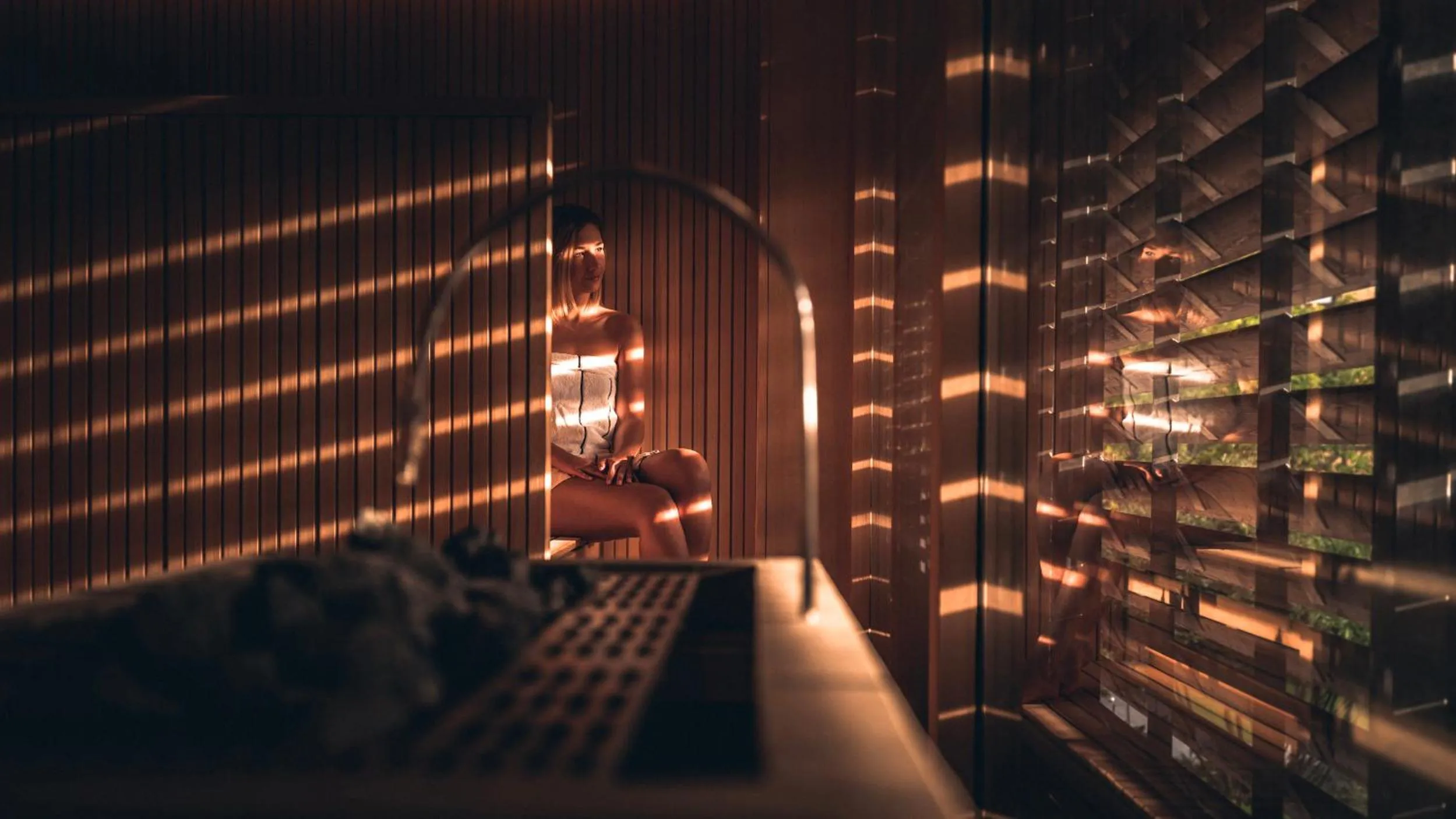 Sauna in Le Parc Hôtel devient YONA