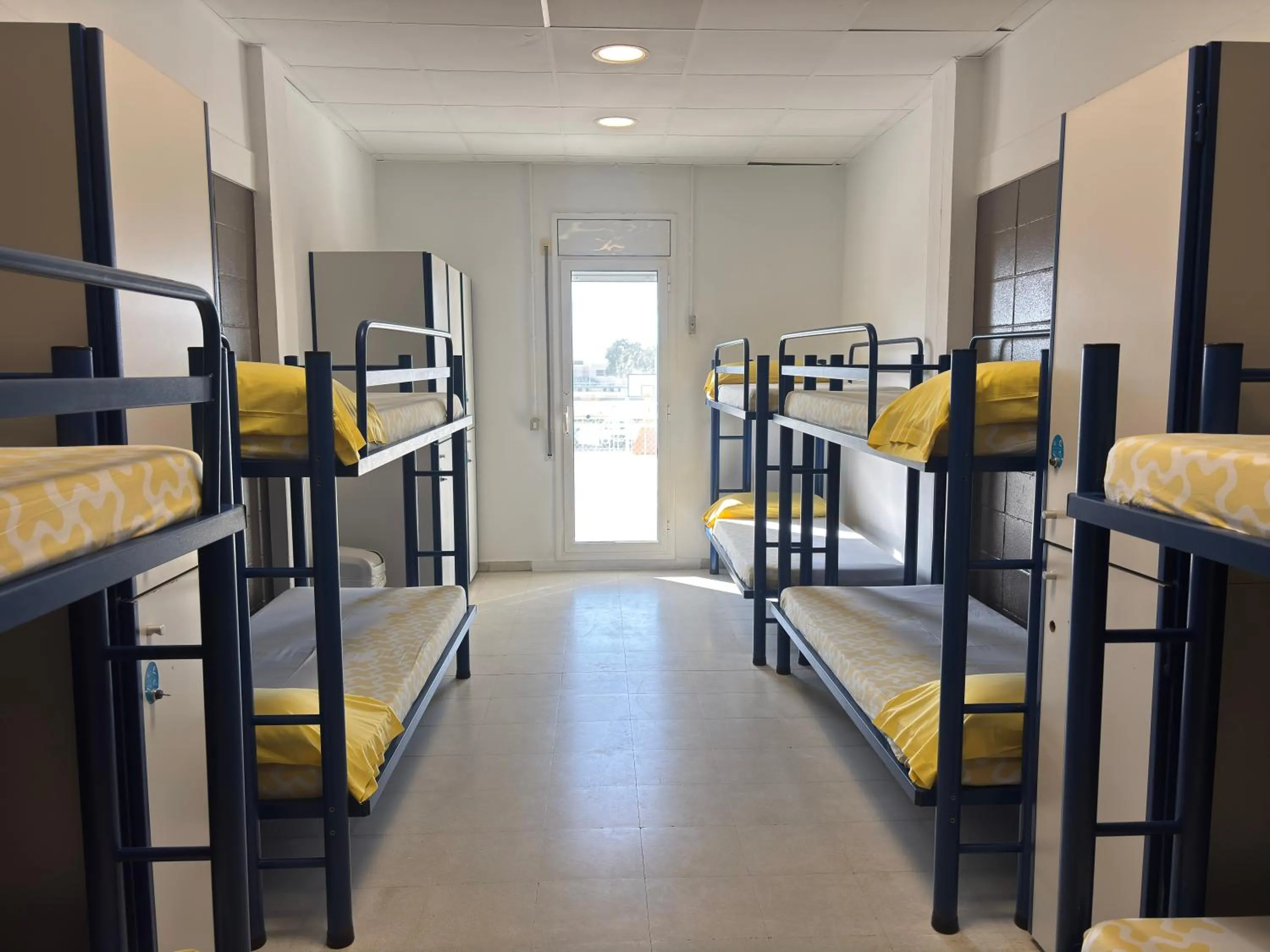 Photo of the whole room, Bed in Alberg Deltebre Xanascat