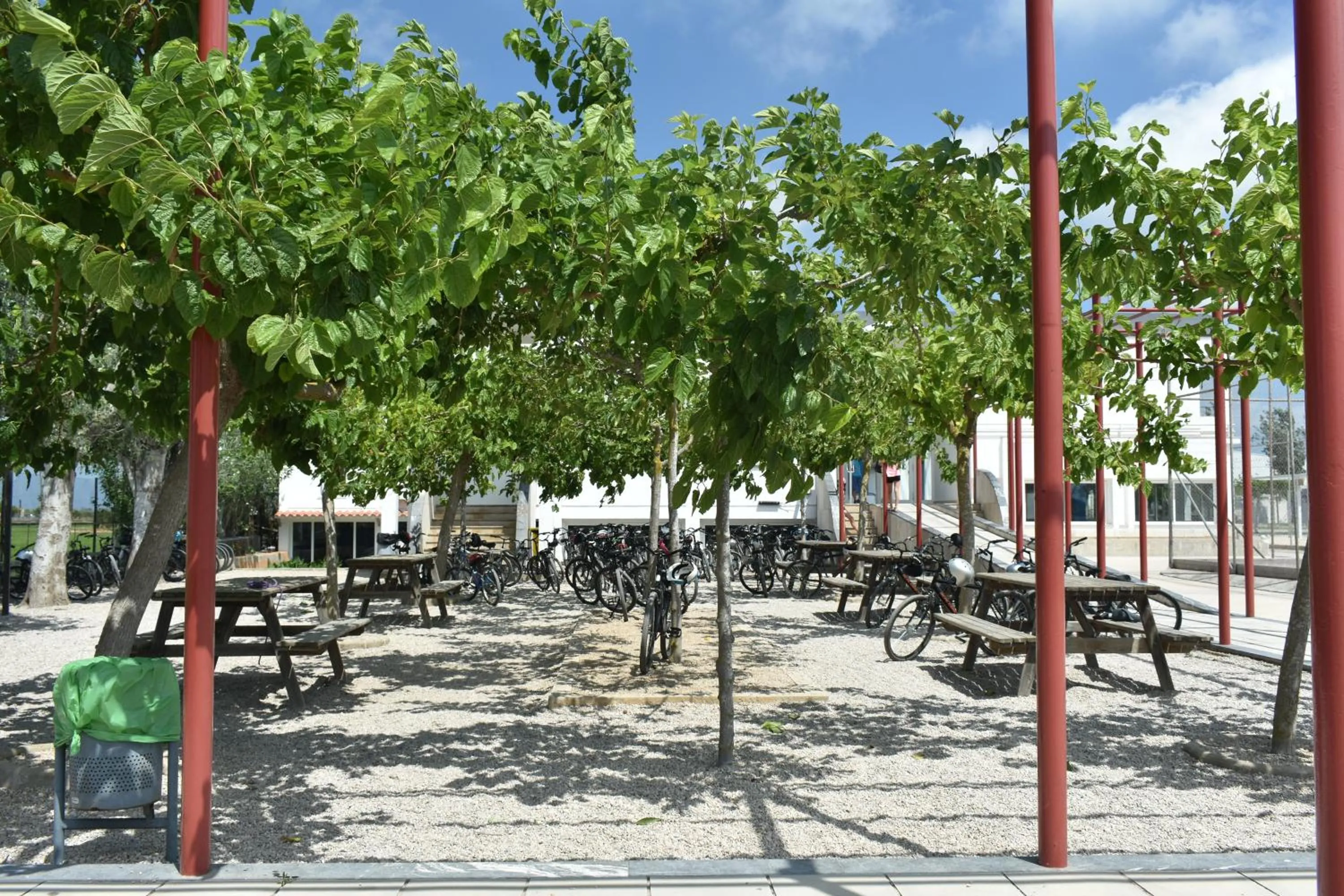 Patio in Alberg Deltebre Xanascat