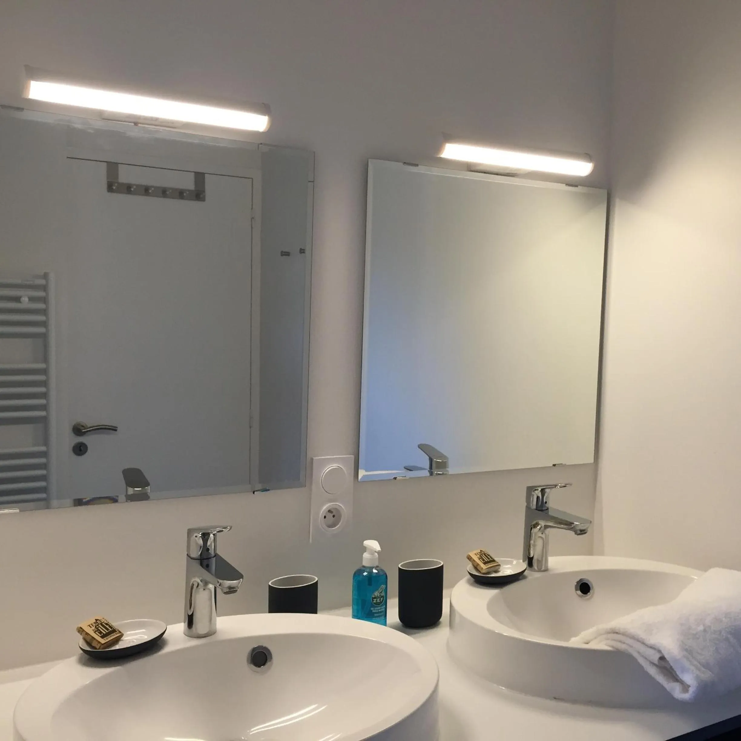 Shower in Appartement Design II - Port du Rosmeur -Douarnenez