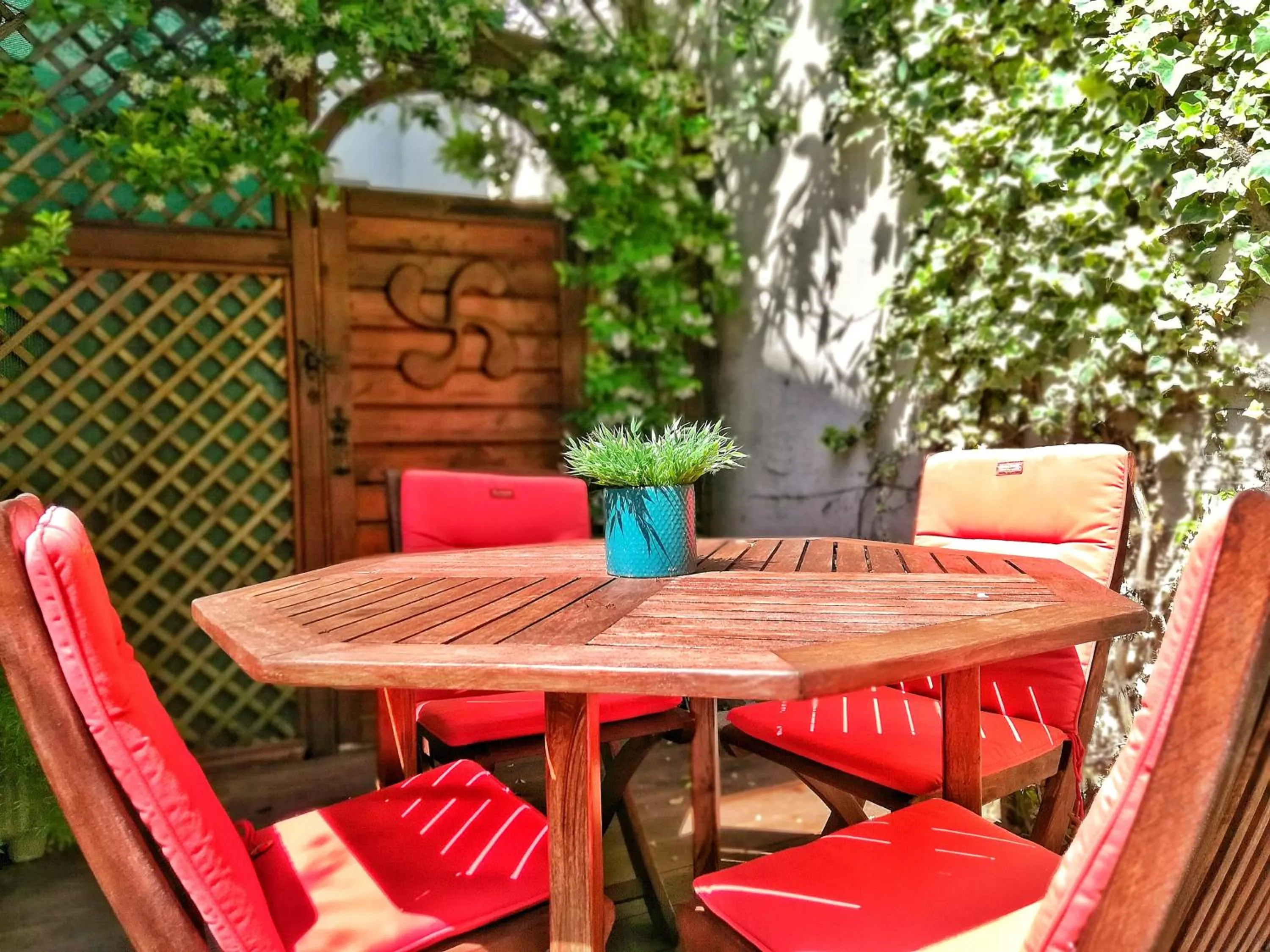 Patio in Hôtel La Marisa Grande Plage