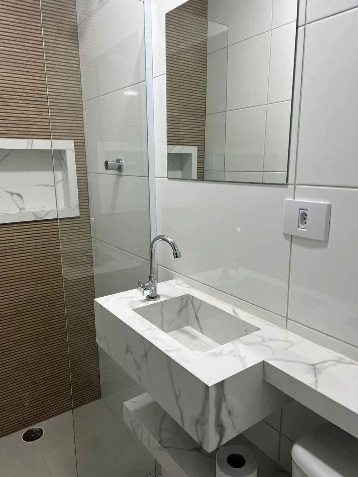 Shower in Hotel Rio Branco - Melhor Opção Perto da 25 de Março, Santa Ifigênia e Metrô República