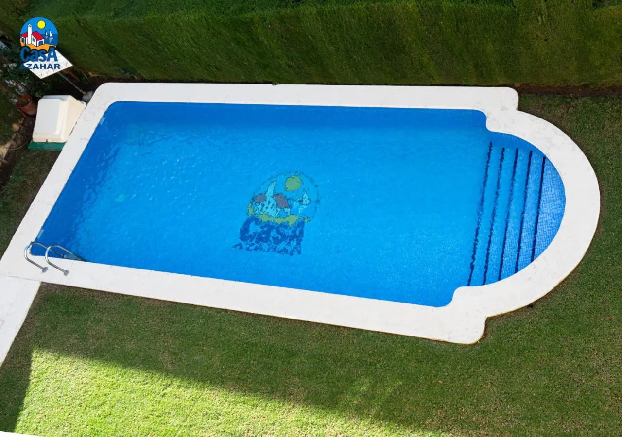 Swimming pool in Apartamentos Madeira Casa Azahar