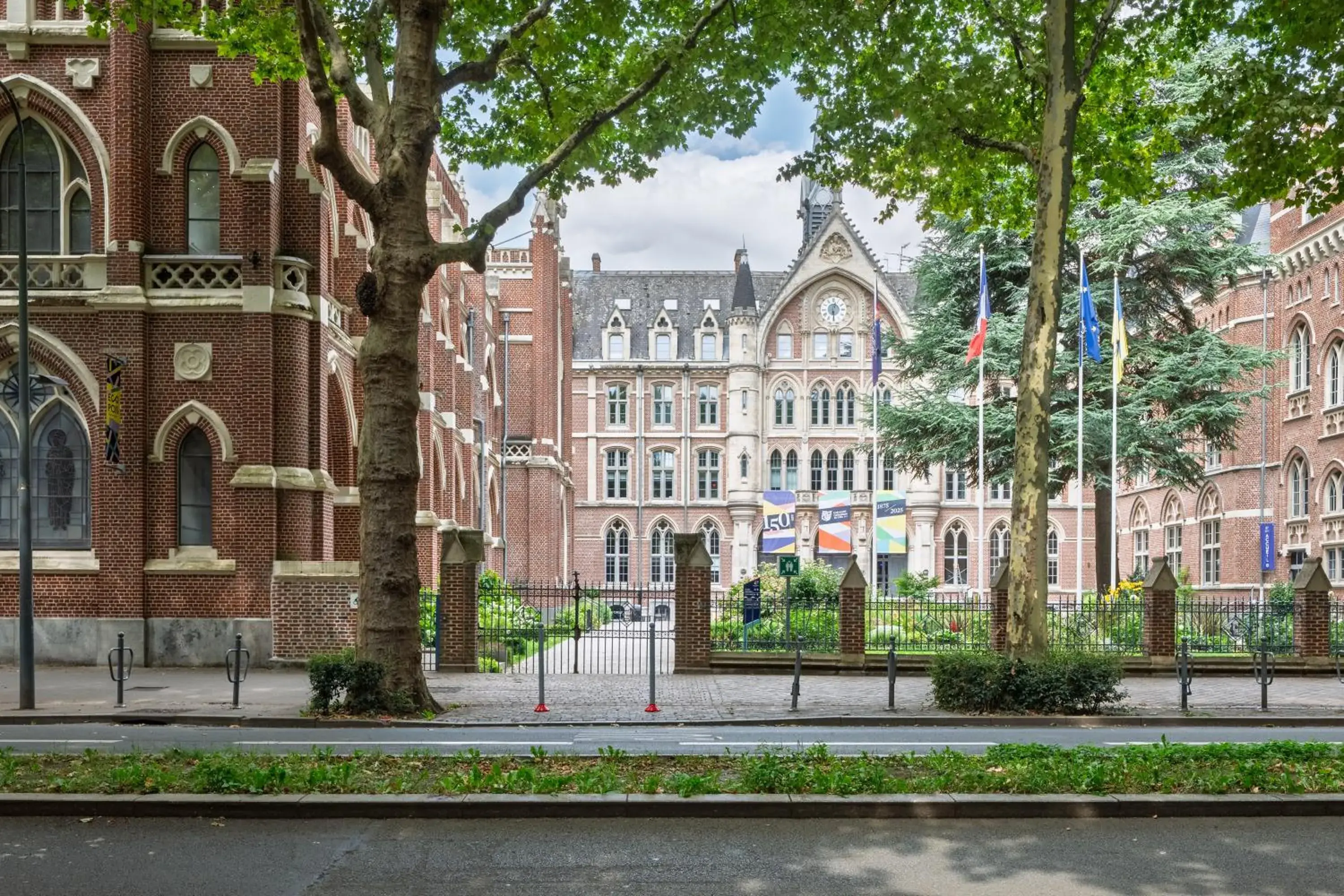 City view in Residhotel Lille Vauban City view in Residhotel Lille Vauban