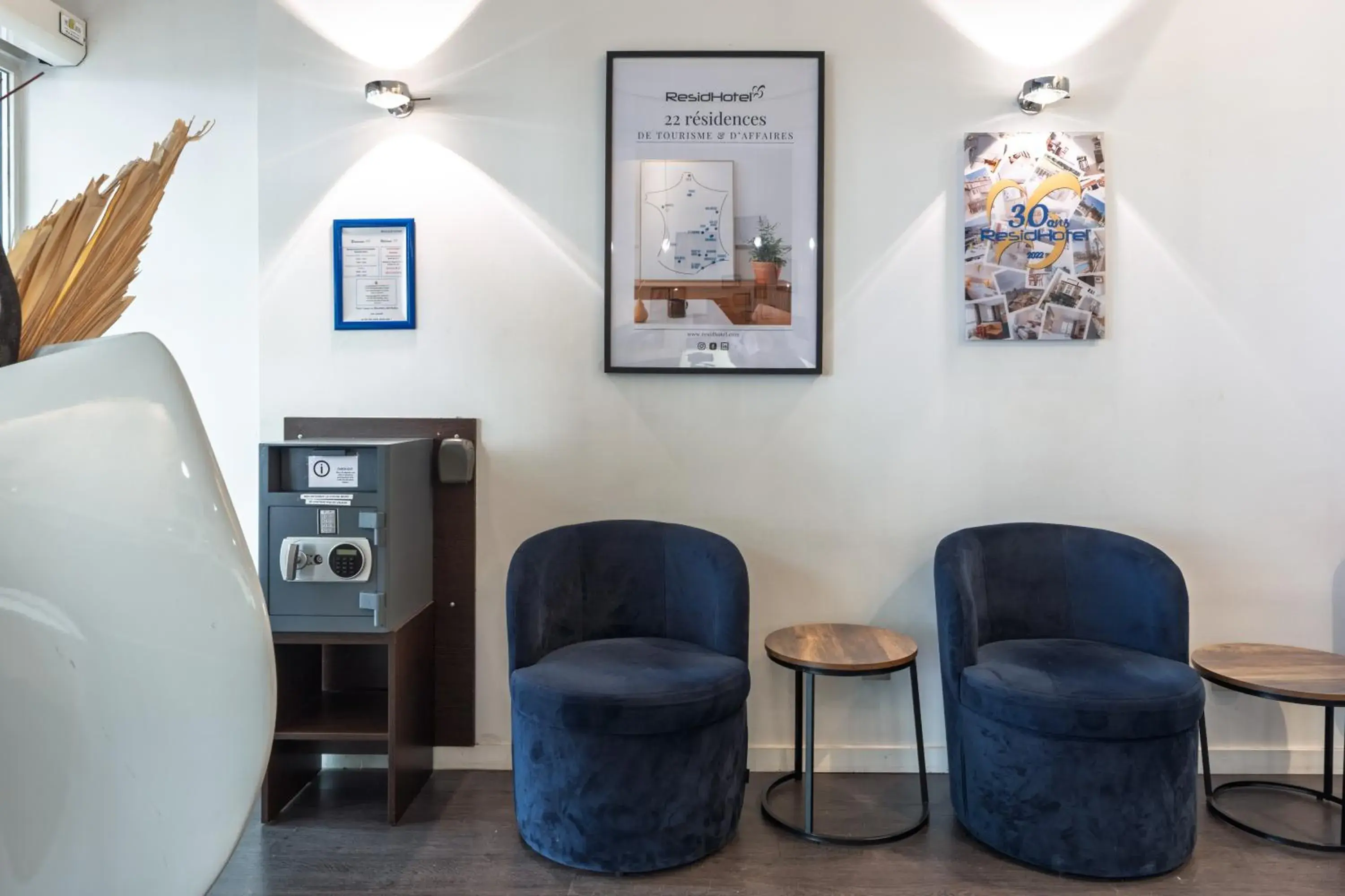 Lobby or reception in Residhotel Lille Vauban Lobby or reception in Residhotel Lille Vauban