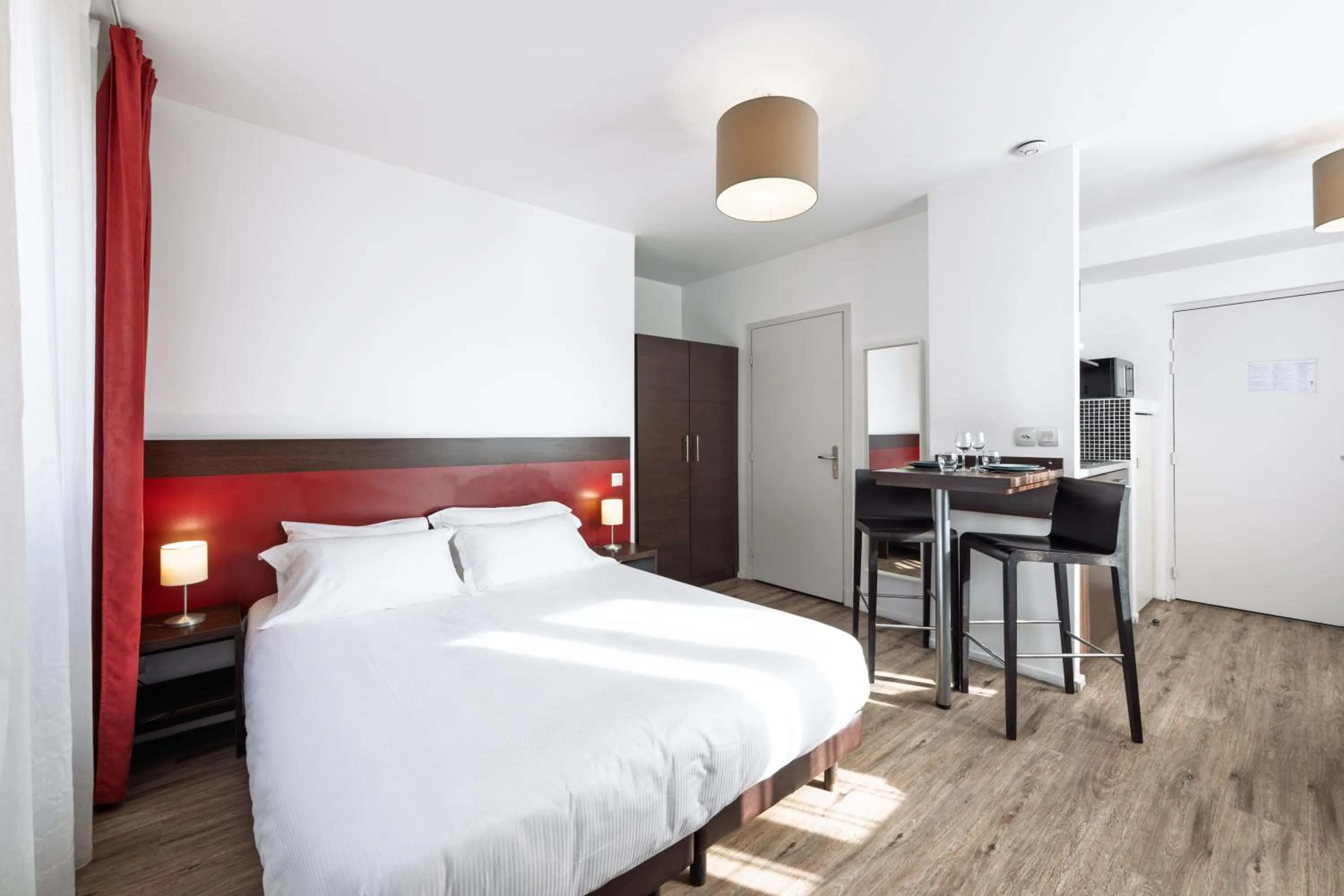 Bed in Residhotel Lille Vauban