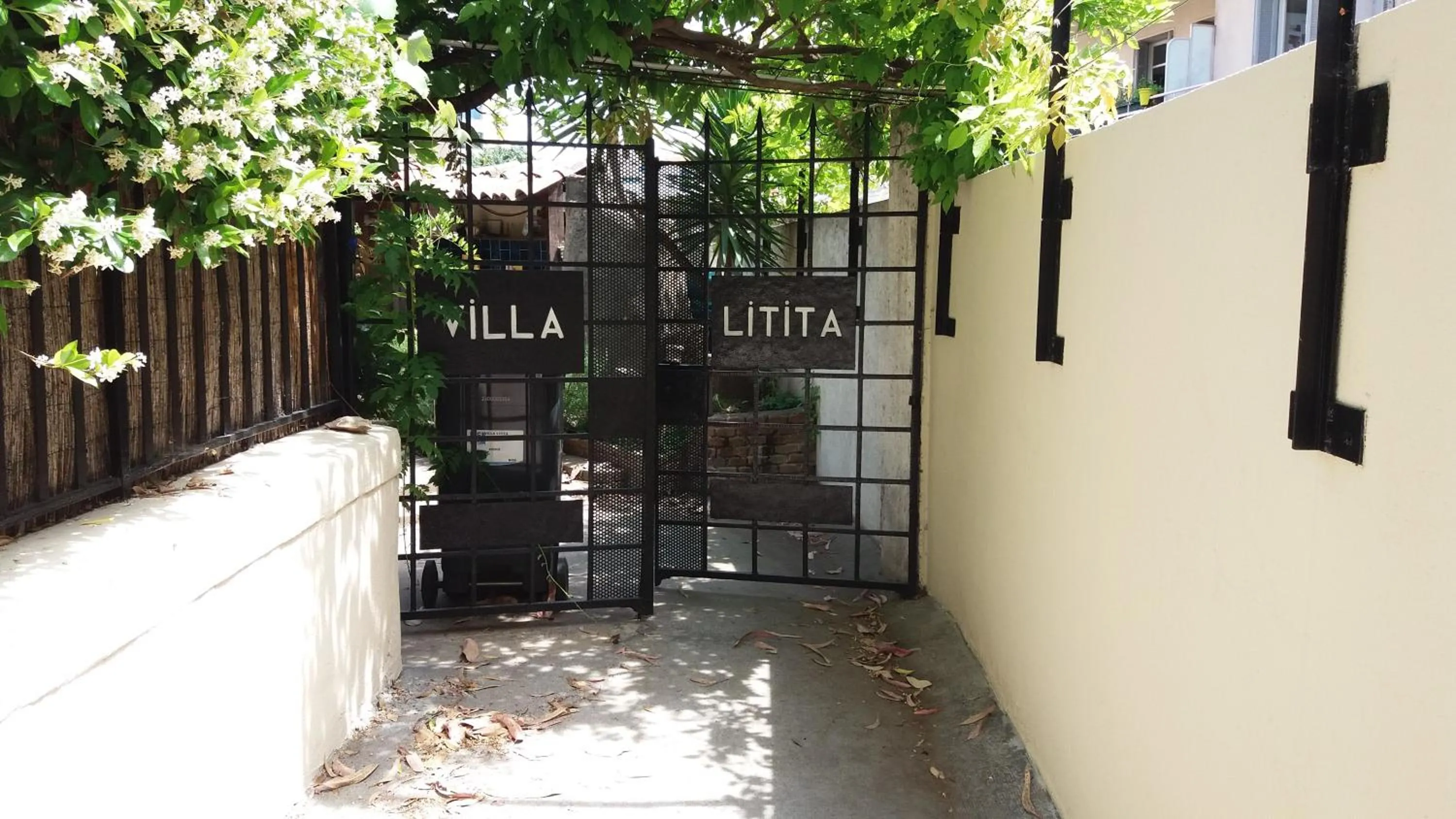 Property building in Studio dans la Villa "Litita" à Nice