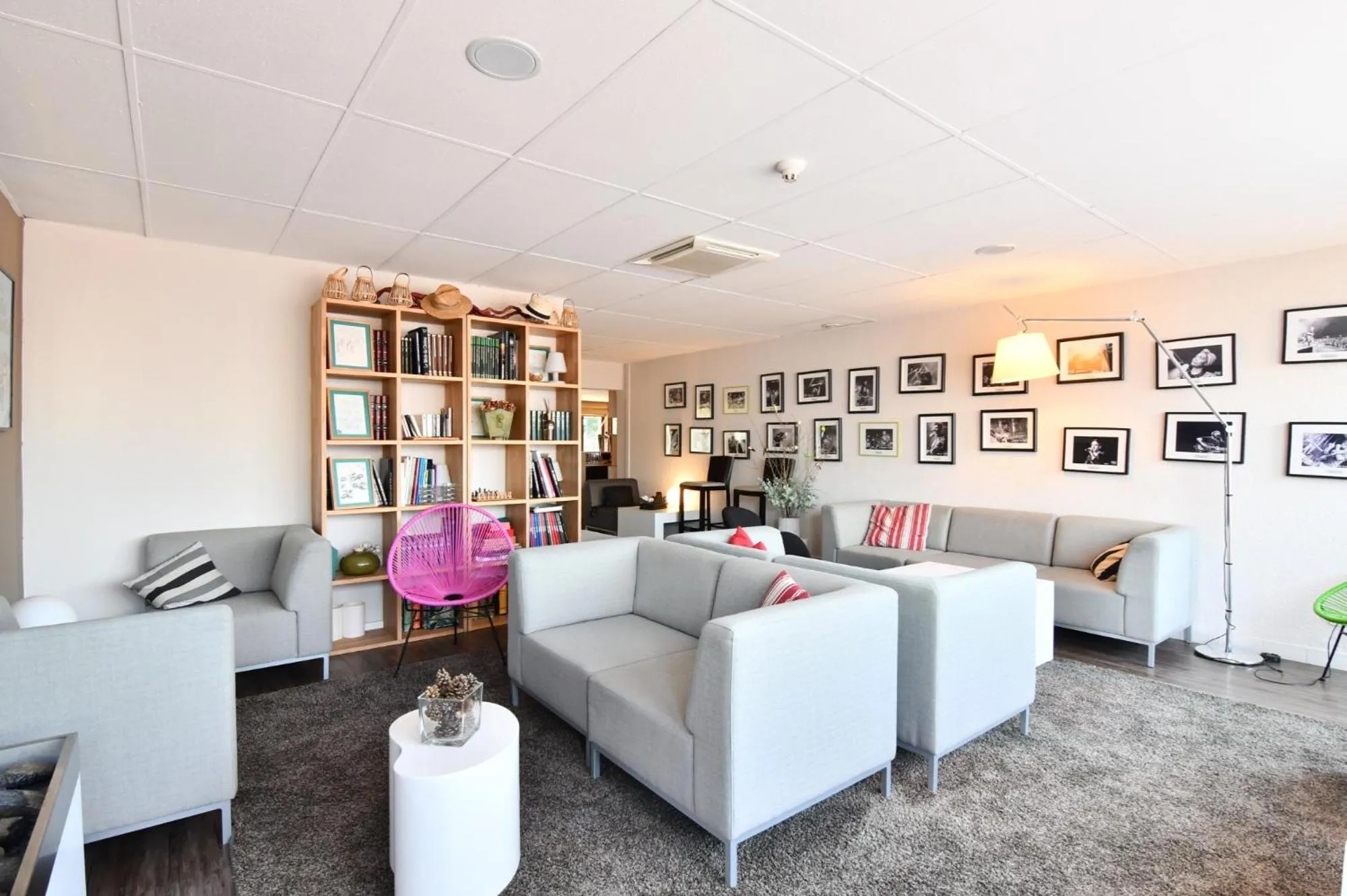 Living room in Kyriad Tours Sud - Chambray Lès Tours