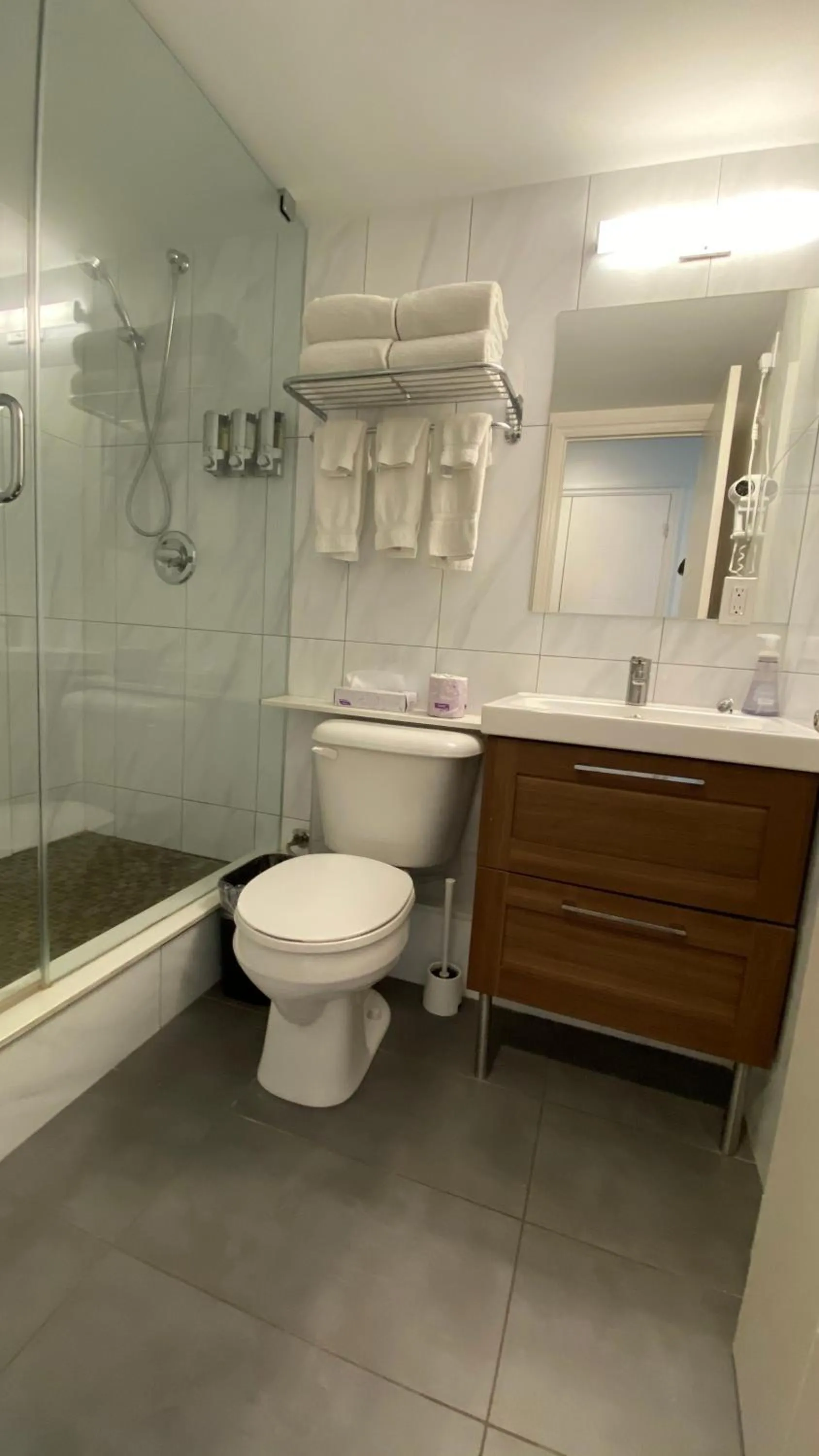 Shower in Amber Hotel