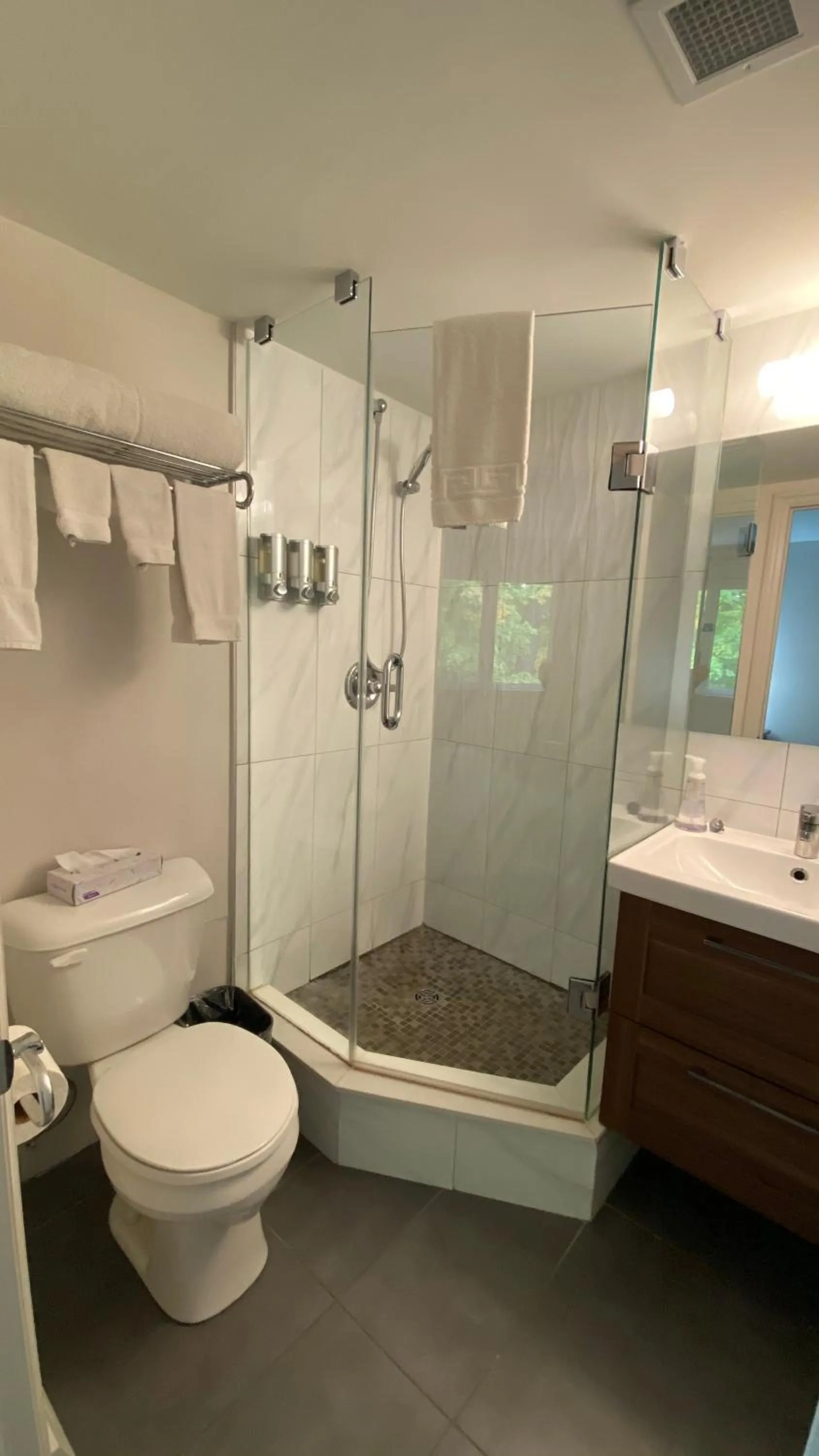 Shower in Amber Hotel