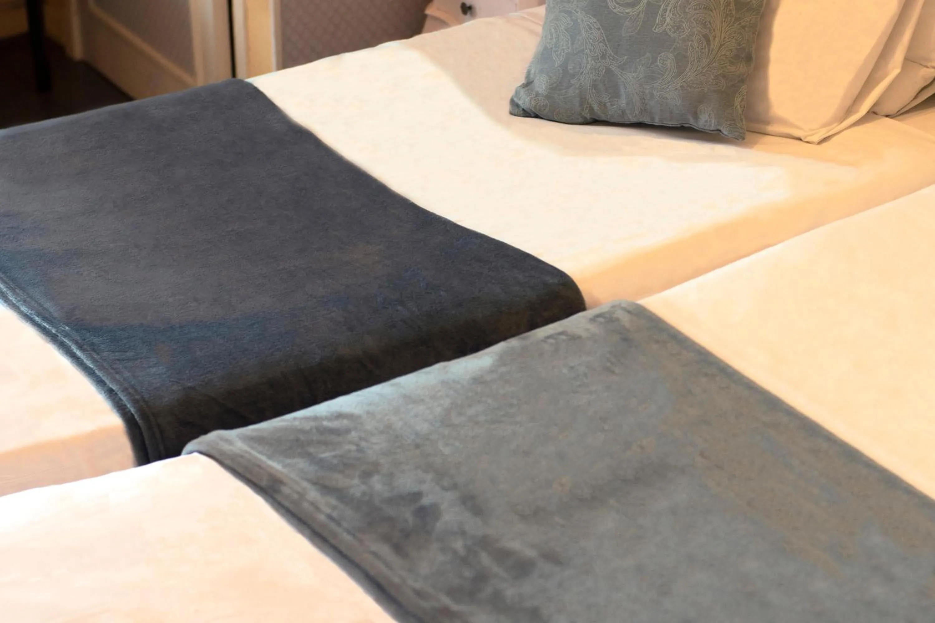 Bed in Hôtel Bellevue Cannes