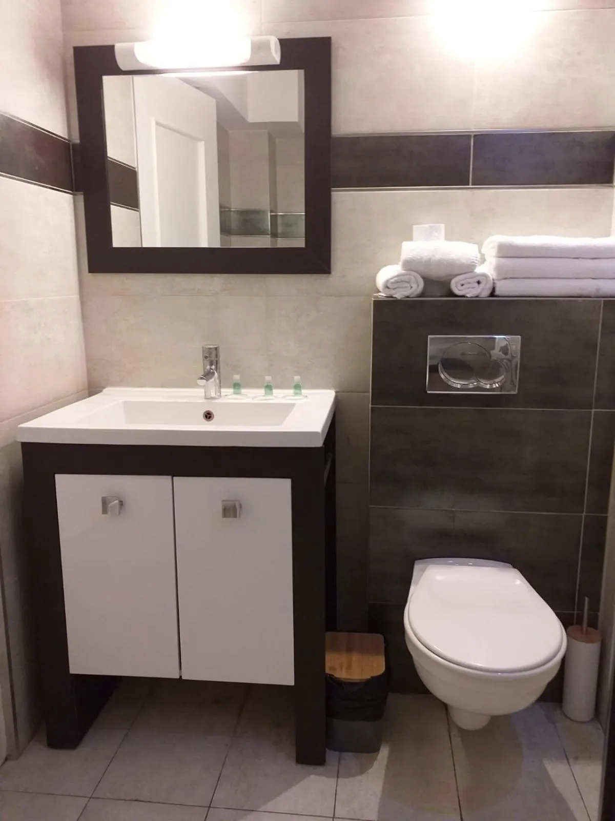 Bathroom in Hôtel Bellevue Cannes