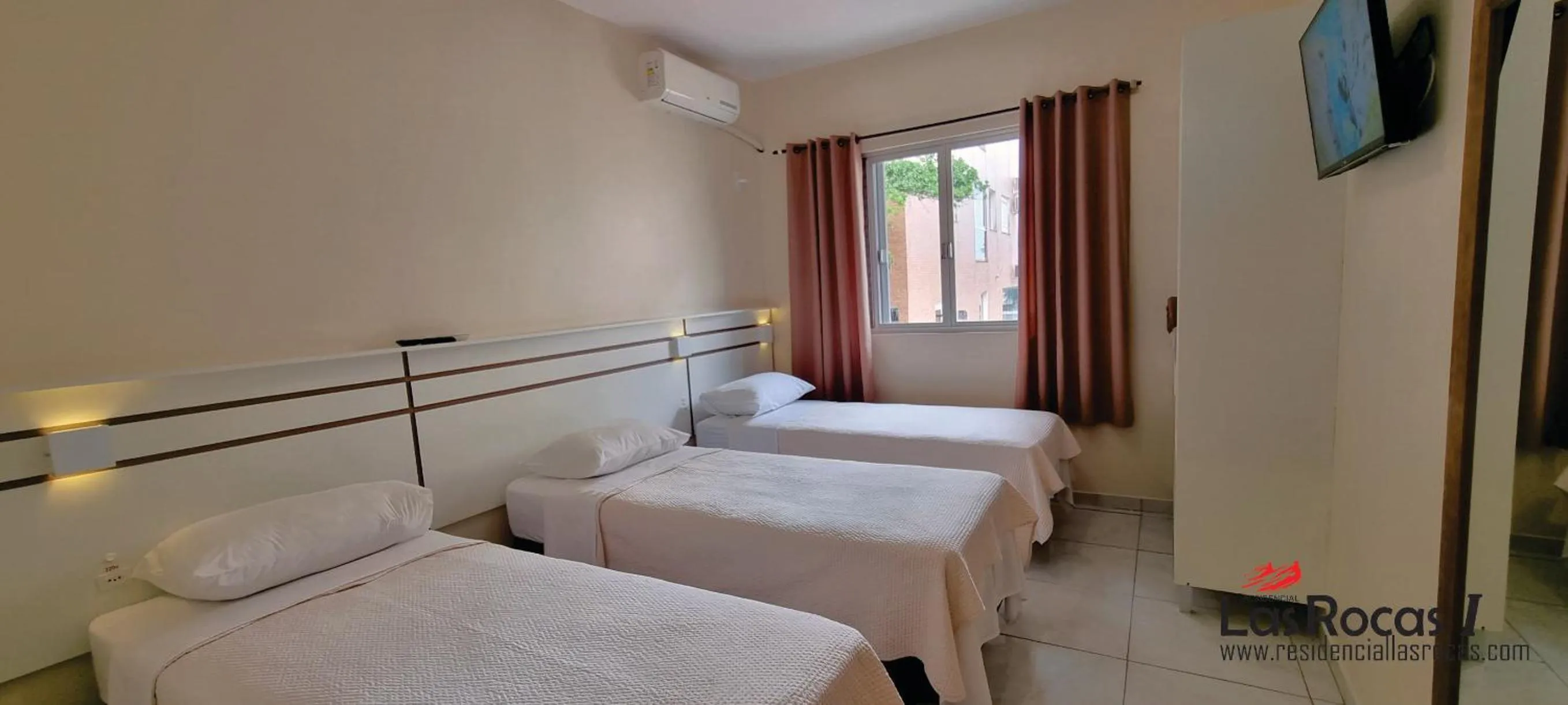 Photo of the whole room, Bed in Residencial Las Rocas I