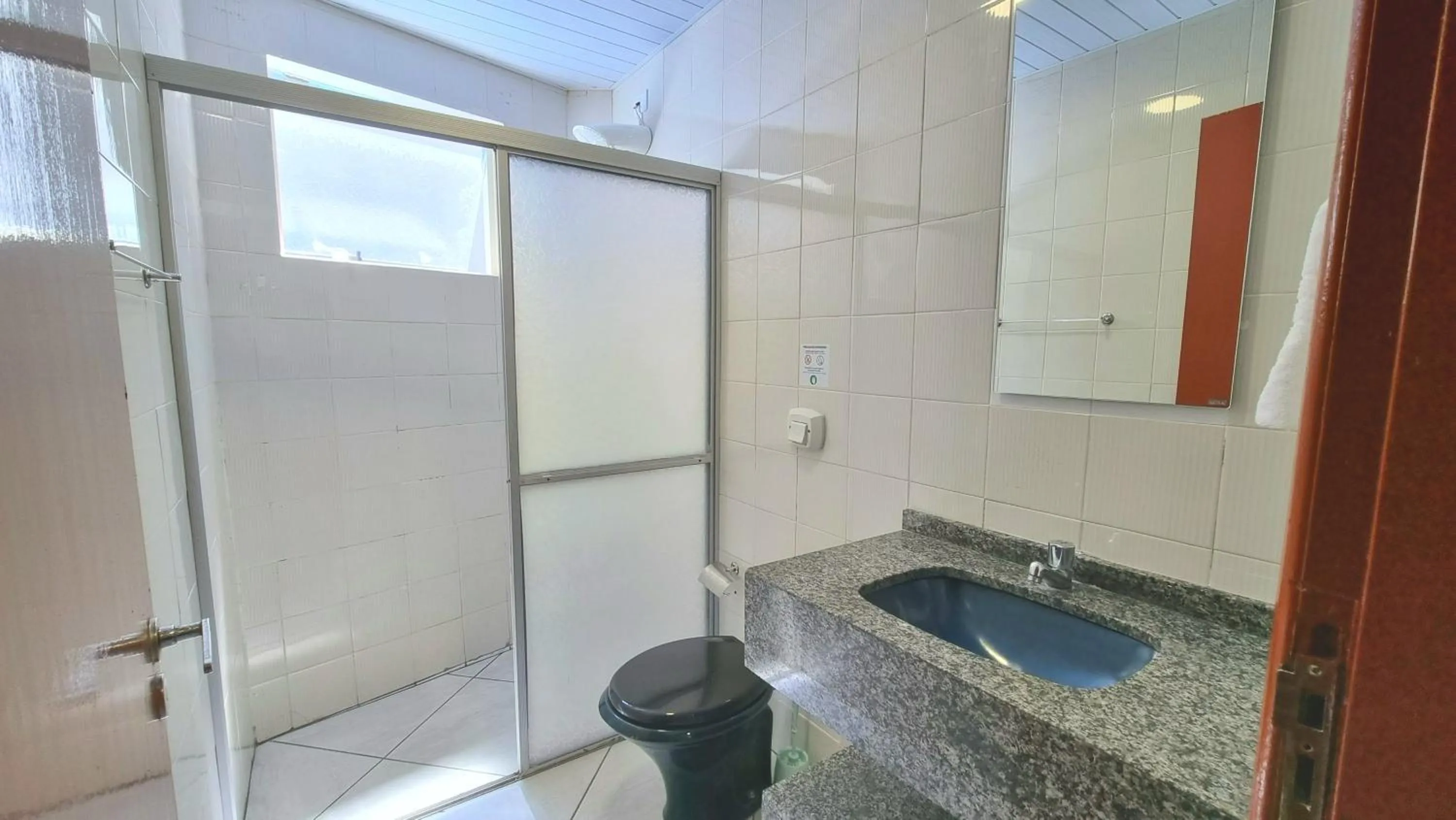 Bathroom in Residencial Las Rocas I