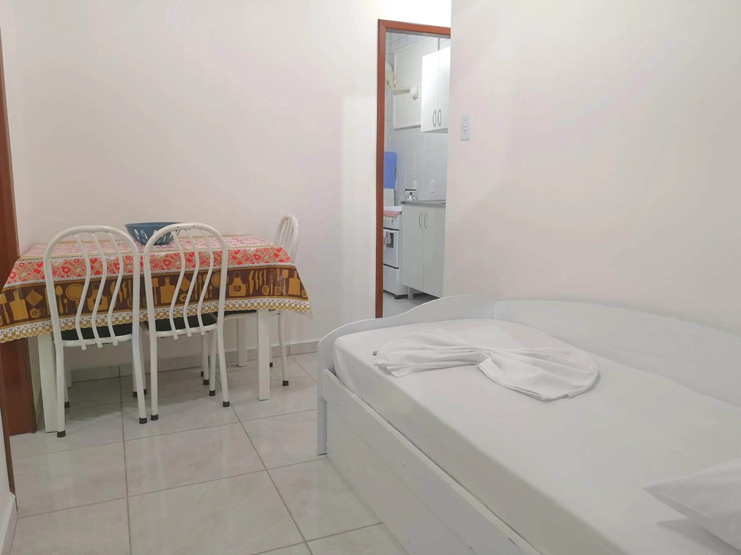 Dining area, Bed in Residencial Las Rocas I