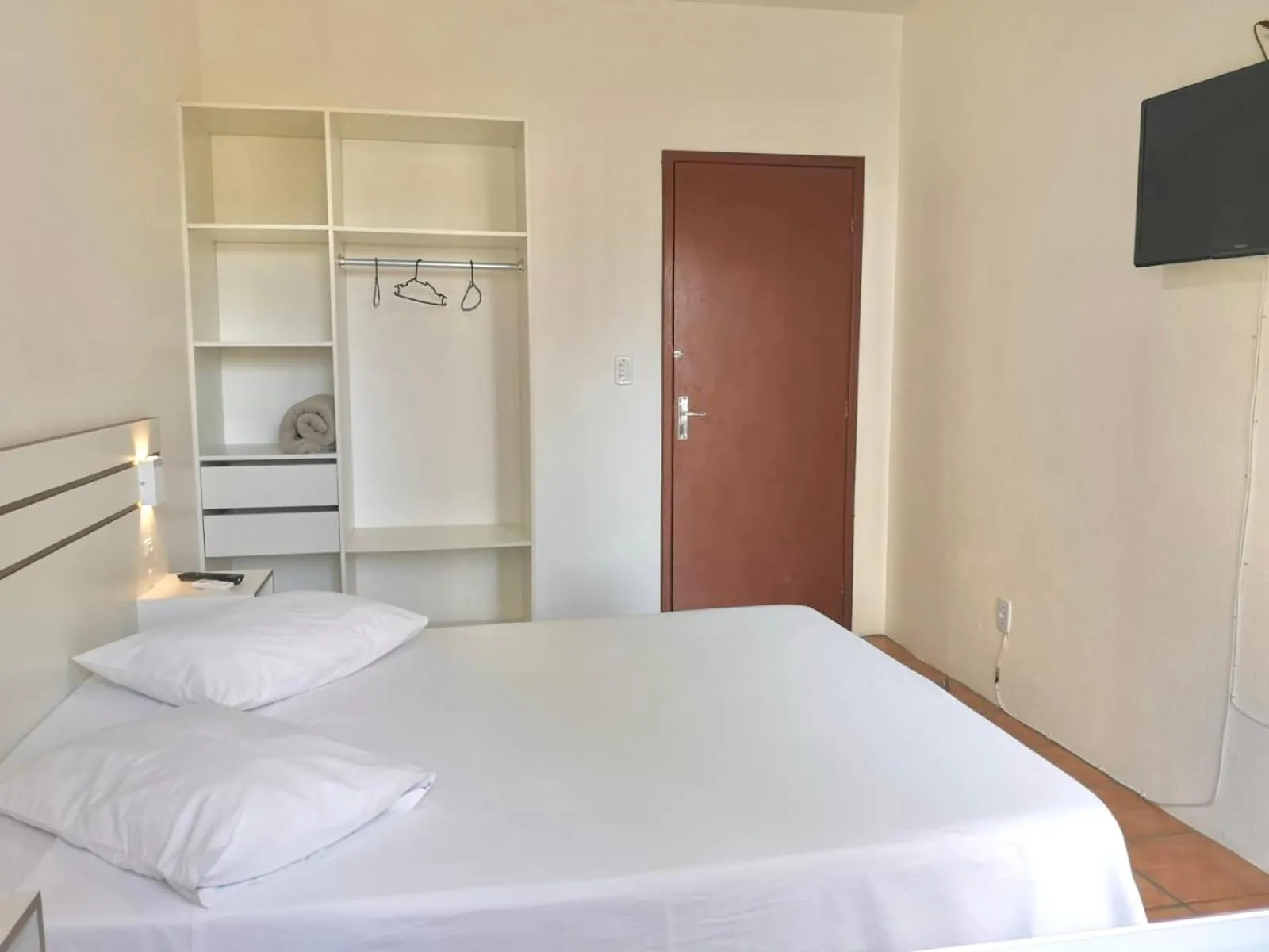 Bedroom, Bed in Residencial Las Rocas I
